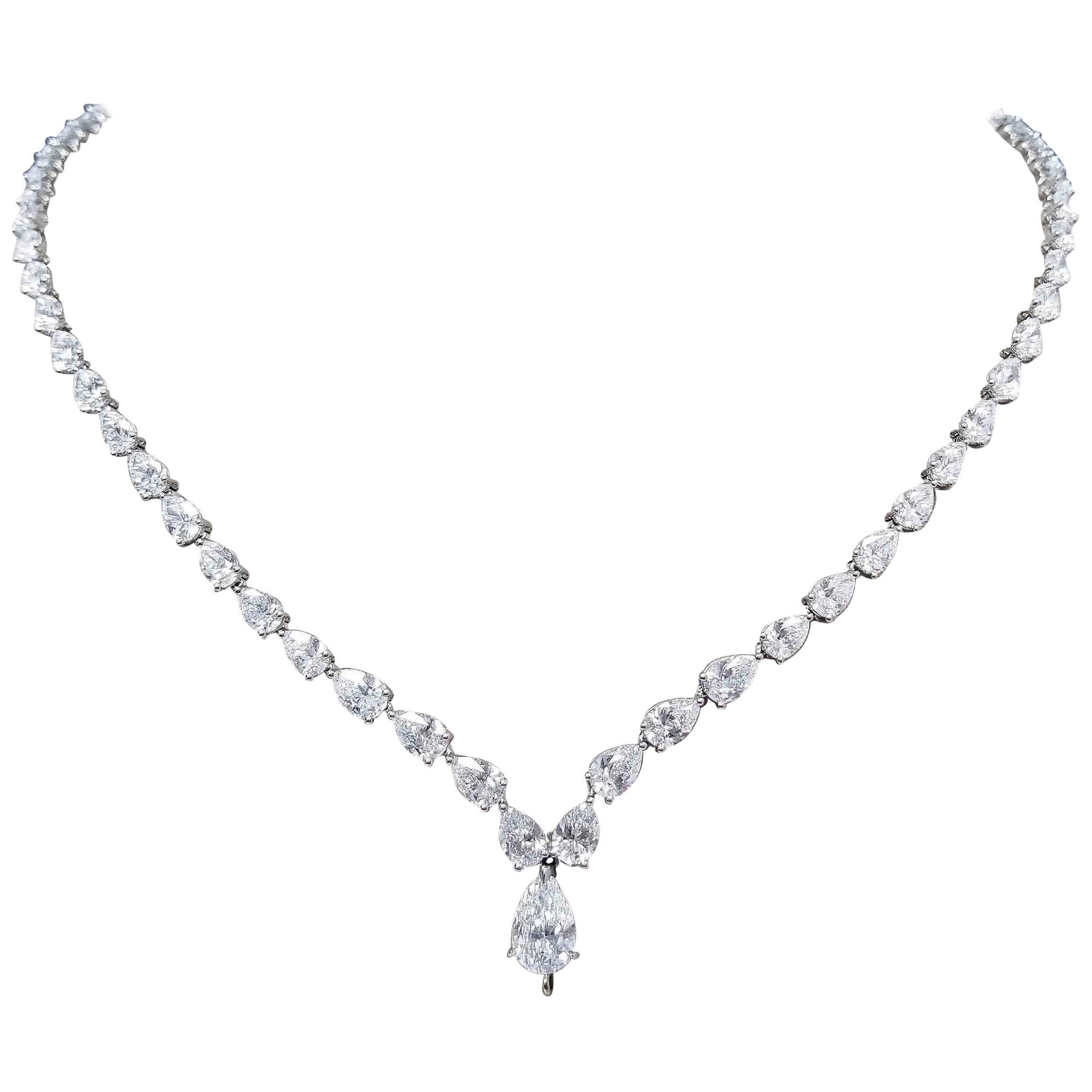 SCARSELLI 22 Karat Birnenschliff Diamant-Halskette aus Platin