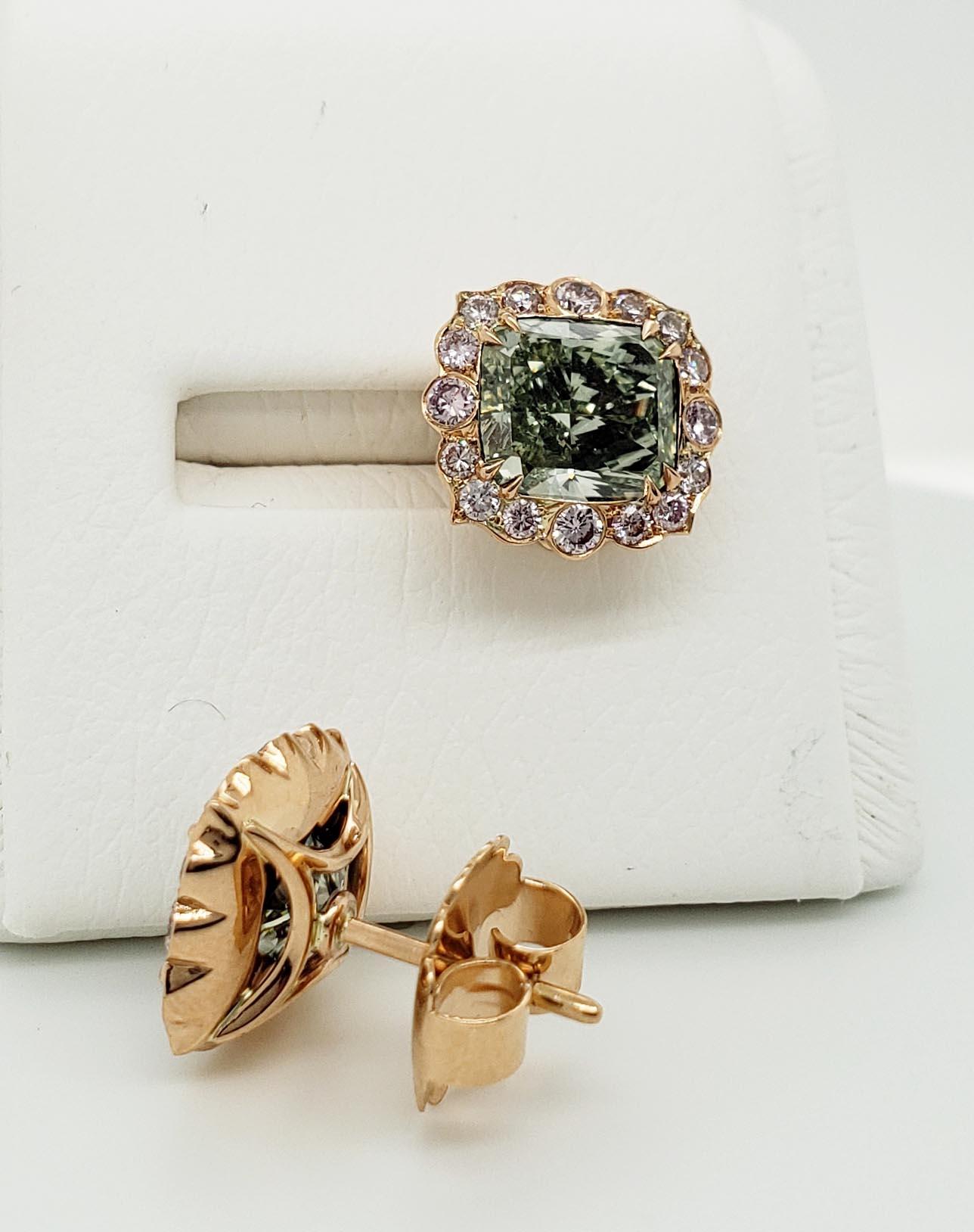 Scarselli 3 Carat Each Fancy Intense Green Earrings in Platinum, GIA In New Condition For Sale In New York, NY