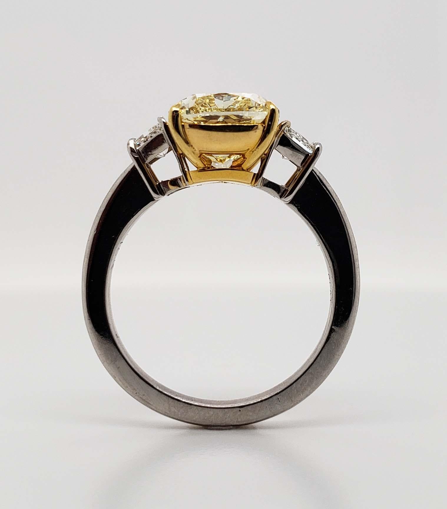 Contemporary Scarselli 3.80 carat Fancy Intense Yellow Cushion Cut Diamond Engagement Ring 