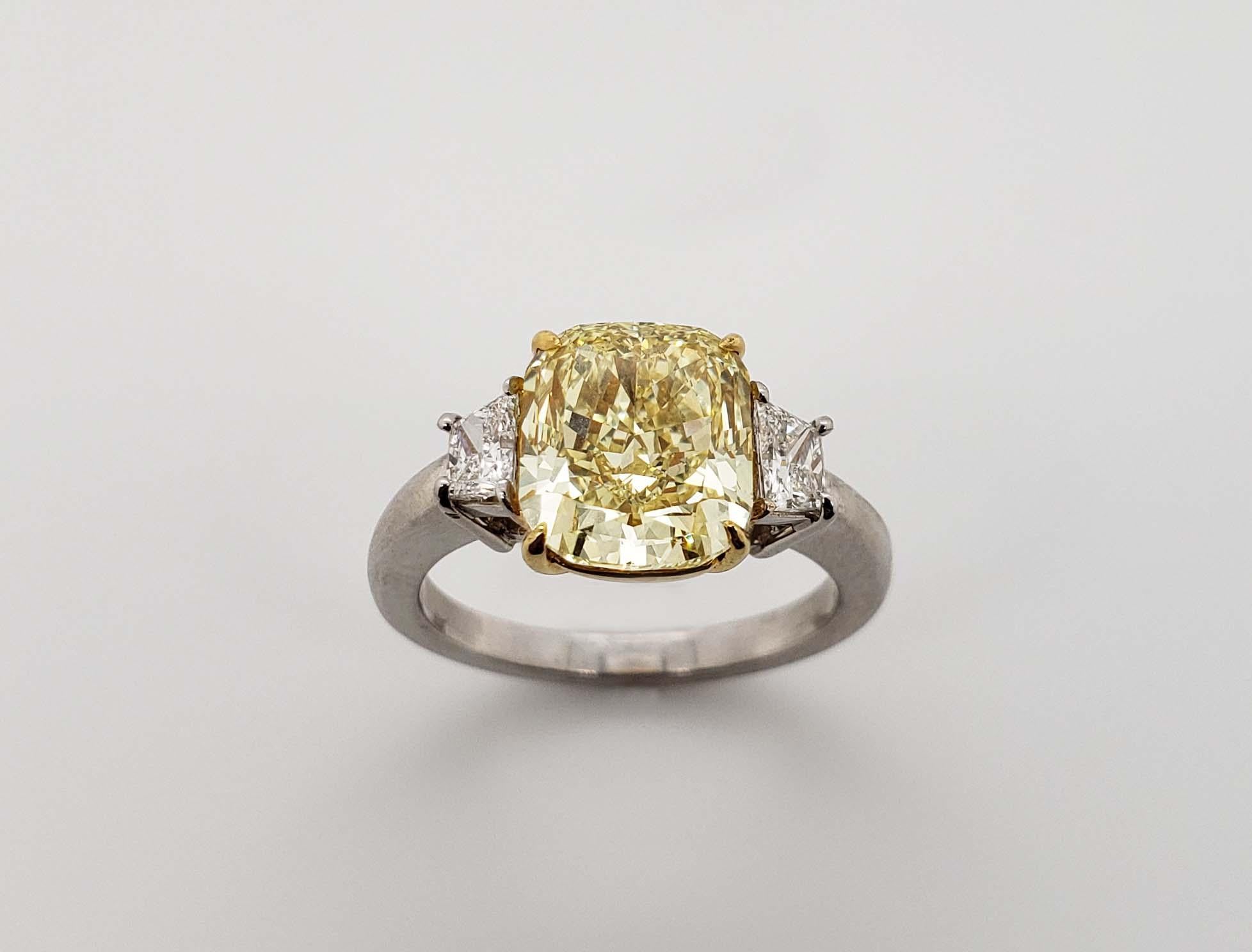 Scarselli 3.80 carat Fancy Intense Yellow Cushion Cut Diamond Engagement Ring  In New Condition In New York, NY