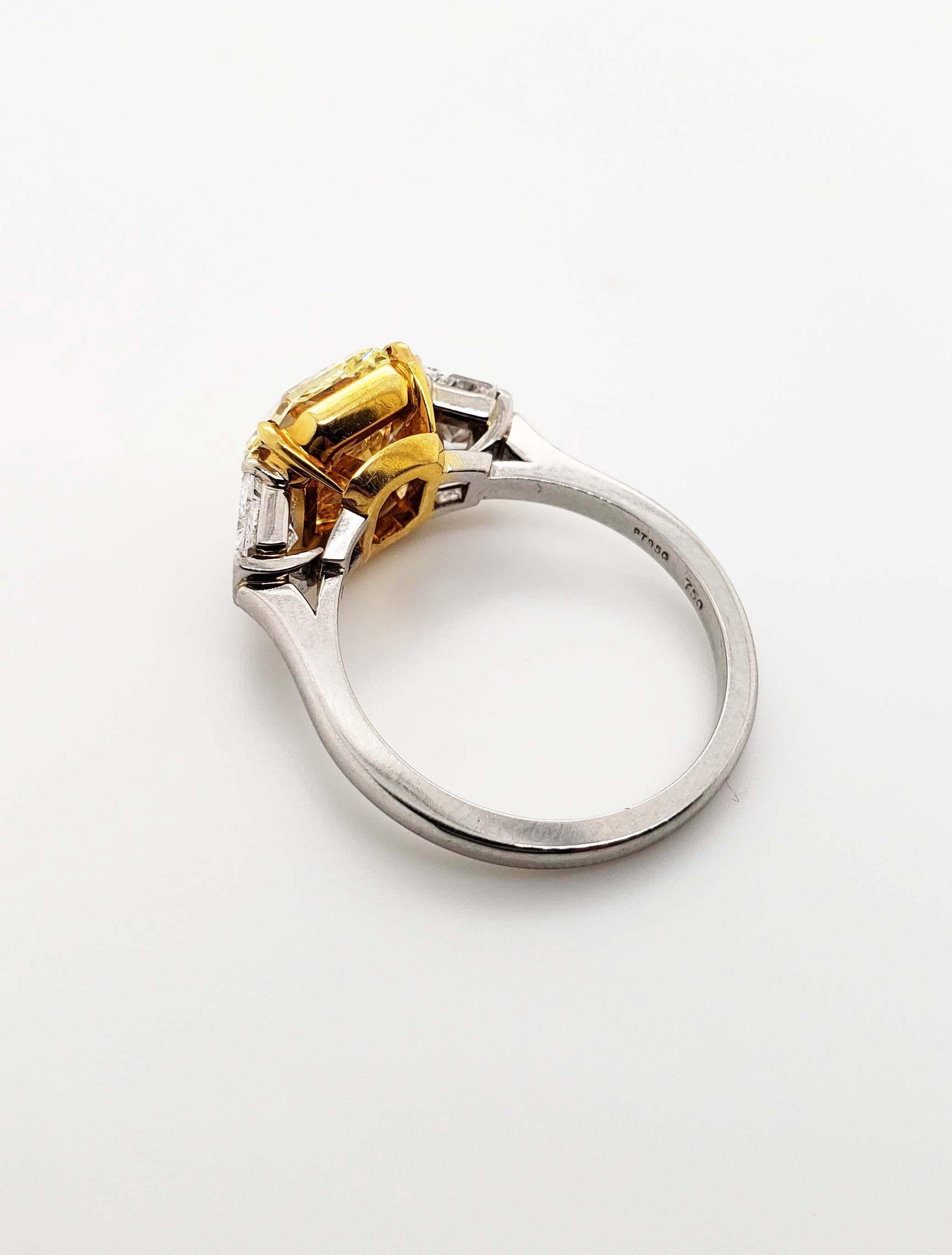 Scarselli Platinring, 4 Karat gelber strahlender Diamant, VVS2, GIA-zertifiziert (Zeitgenössisch)
