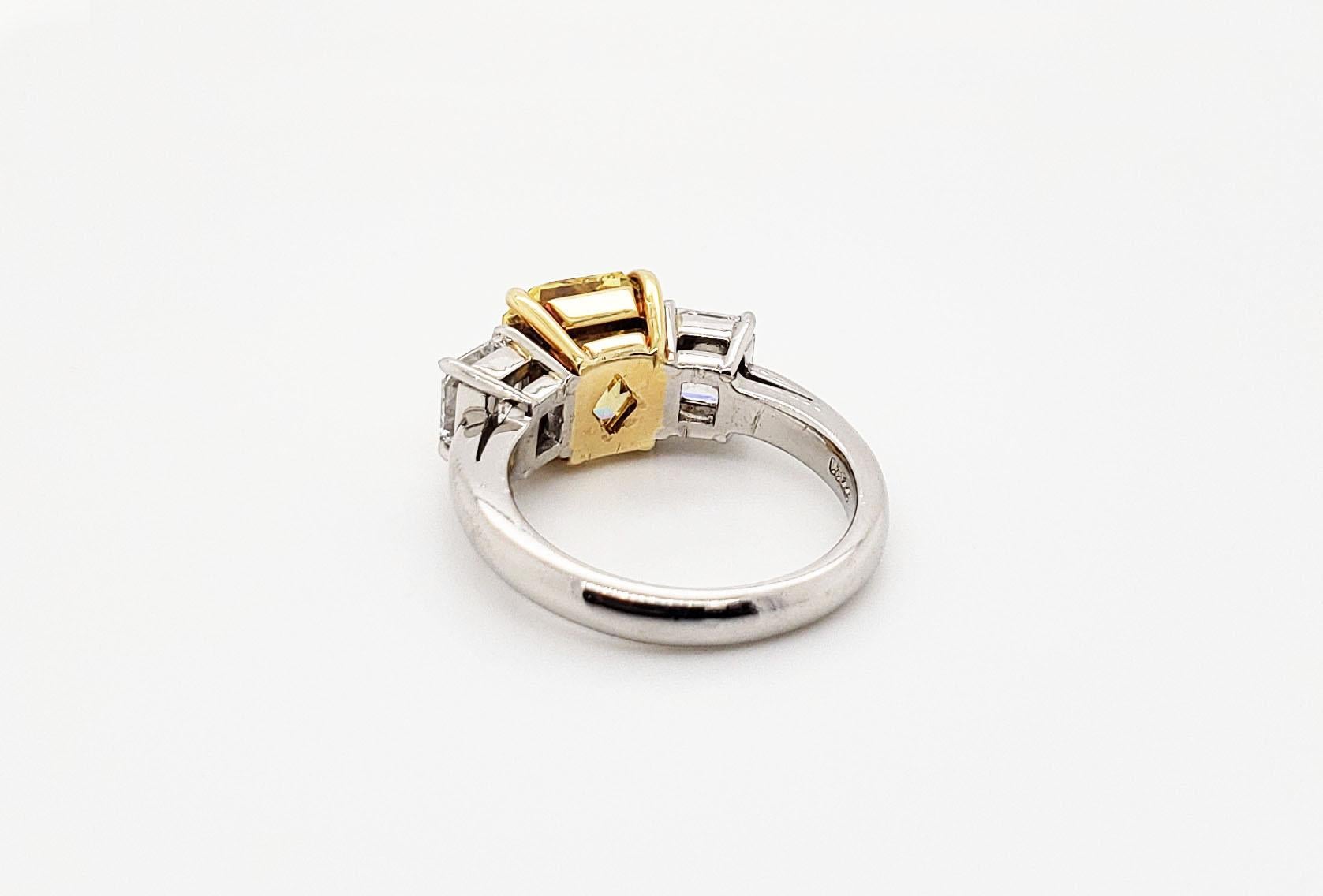 Contemporary Scarselli 4 Carat Fancy Vivid Yellow Asscher Cut Diamond Ring, Platinum GIA