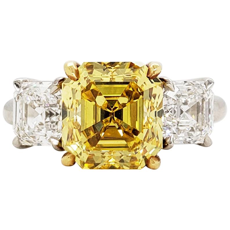 Scarselli 4 Carat Fancy Vivid Yellow Asscher Cut Diamond Ring, Platinum GIA