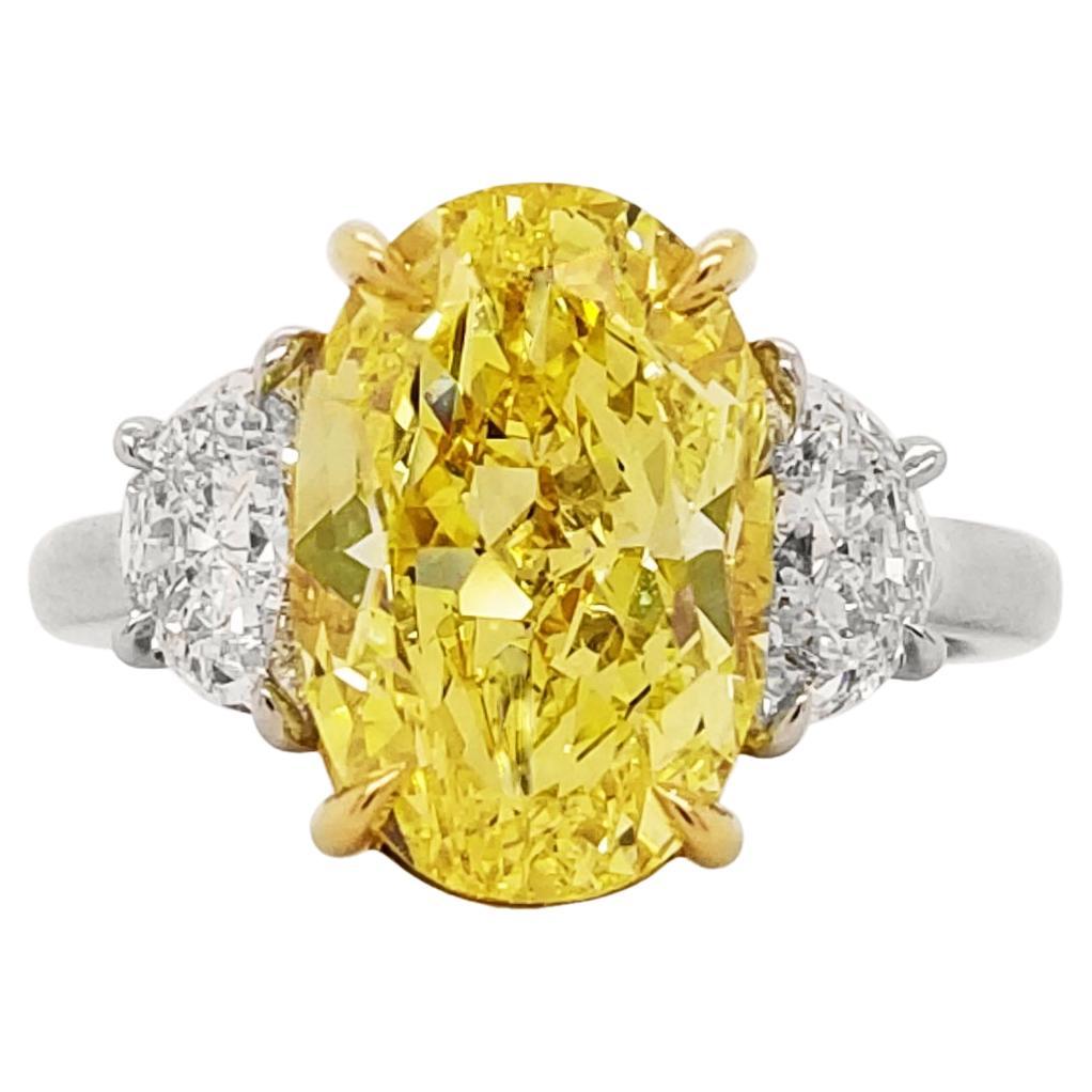 Scarselli 4+ Carat Fancy Vivid Yellow Oval Diamond Ring For Sale