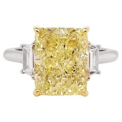 SCARSELLI 5 Carat Fancy Light Yellow Diamond Ring in Platinum & 18k