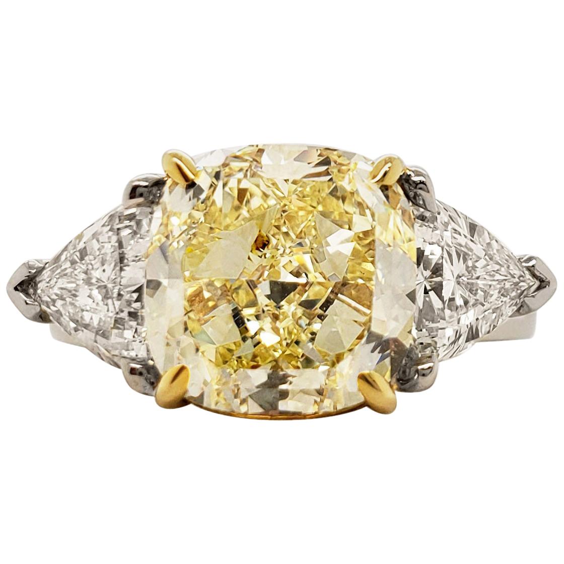 Scarselli 5 Carat Fancy Yellow Cushion Cut 'VS2' Diamond Ring in Platinum GIA