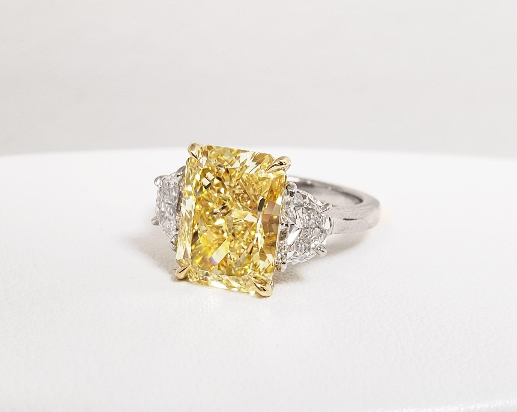 Scarselli 5 Karat Fancy Intense Yellow Diamond Ring in Platin GIA zertifiziert im Zustand „Neu“ in New York, NY