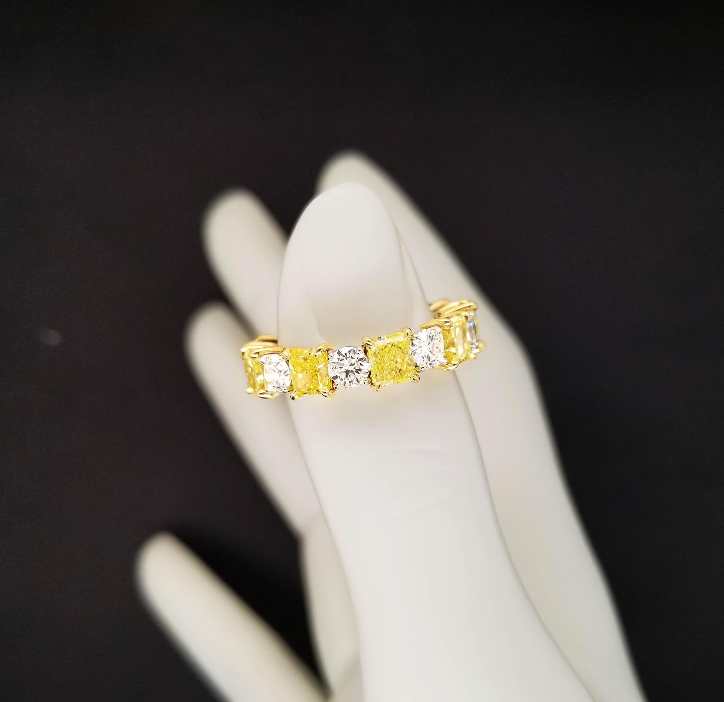 Scarselli 5.44 Carats Fancy Intense Yellow & White Diamond 18k Eternity Band In New Condition In New York, NY
