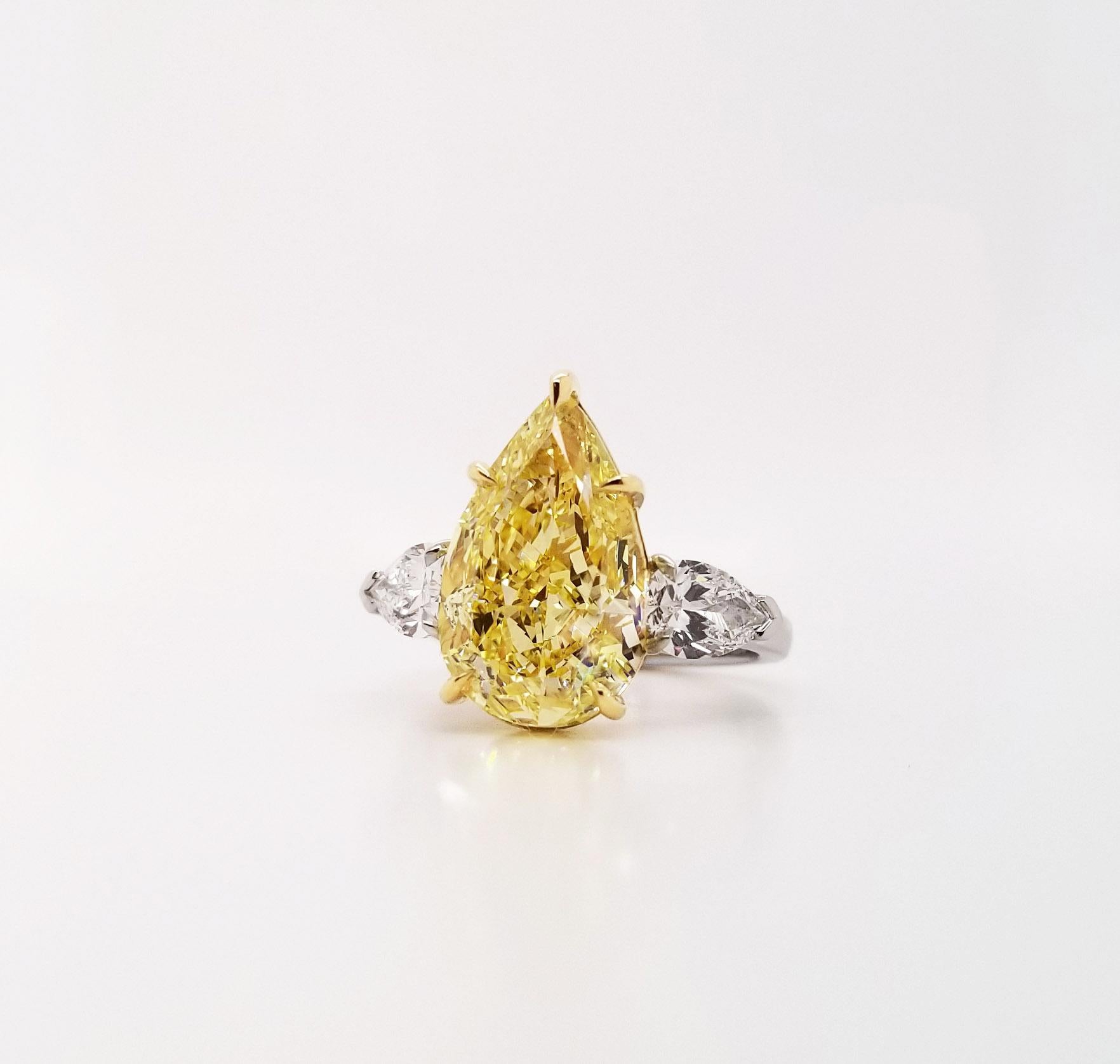 Contemporary Scarselli 5 Carat Pear Shape Fancy Yellow Diamond Engagement Ring