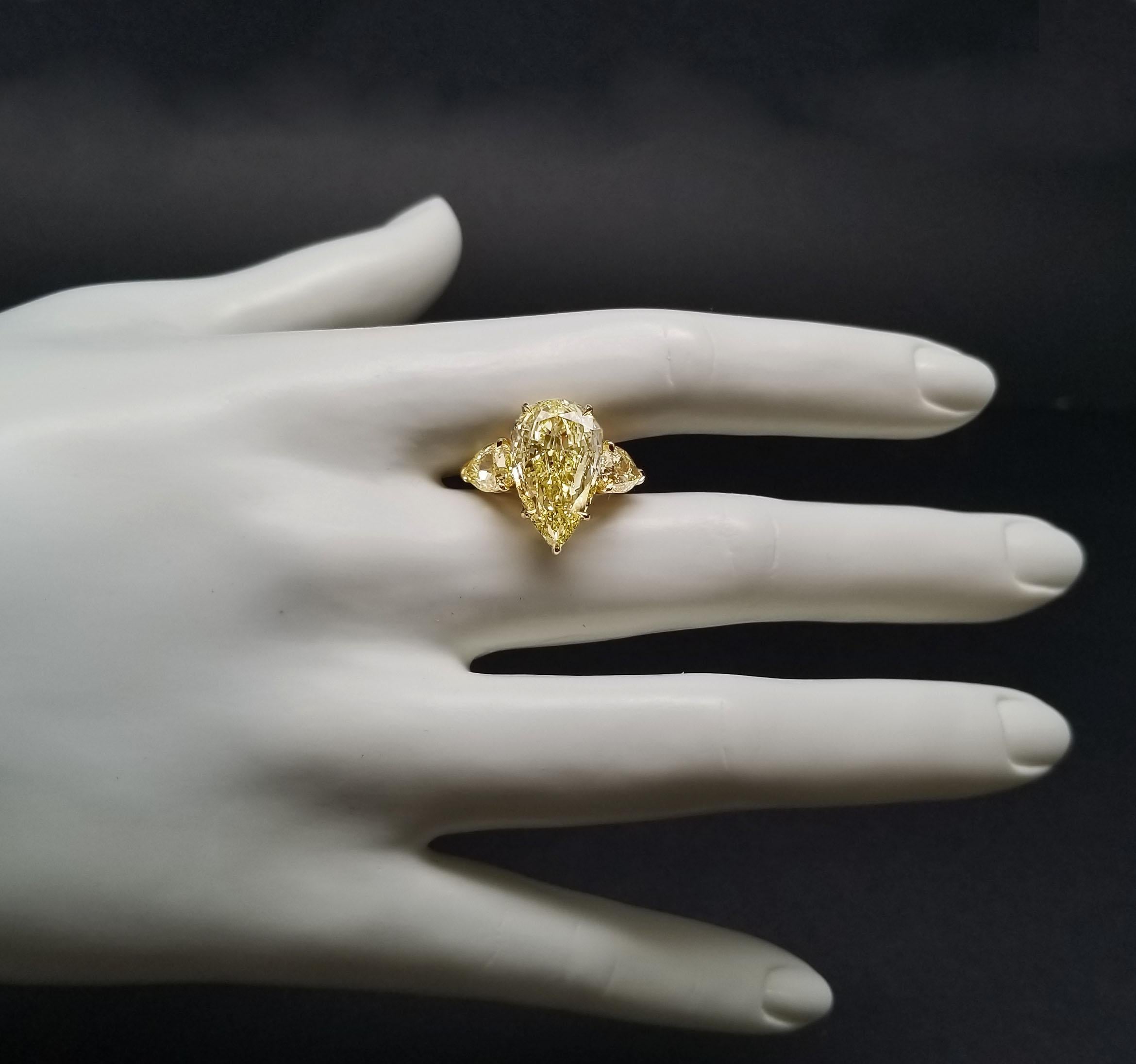 Scarselli 6 Plus Karat Ausgefallener gelber birnenförmiger Diamantring aus 18 Karat Gold (Zeitgenössisch) im Angebot
