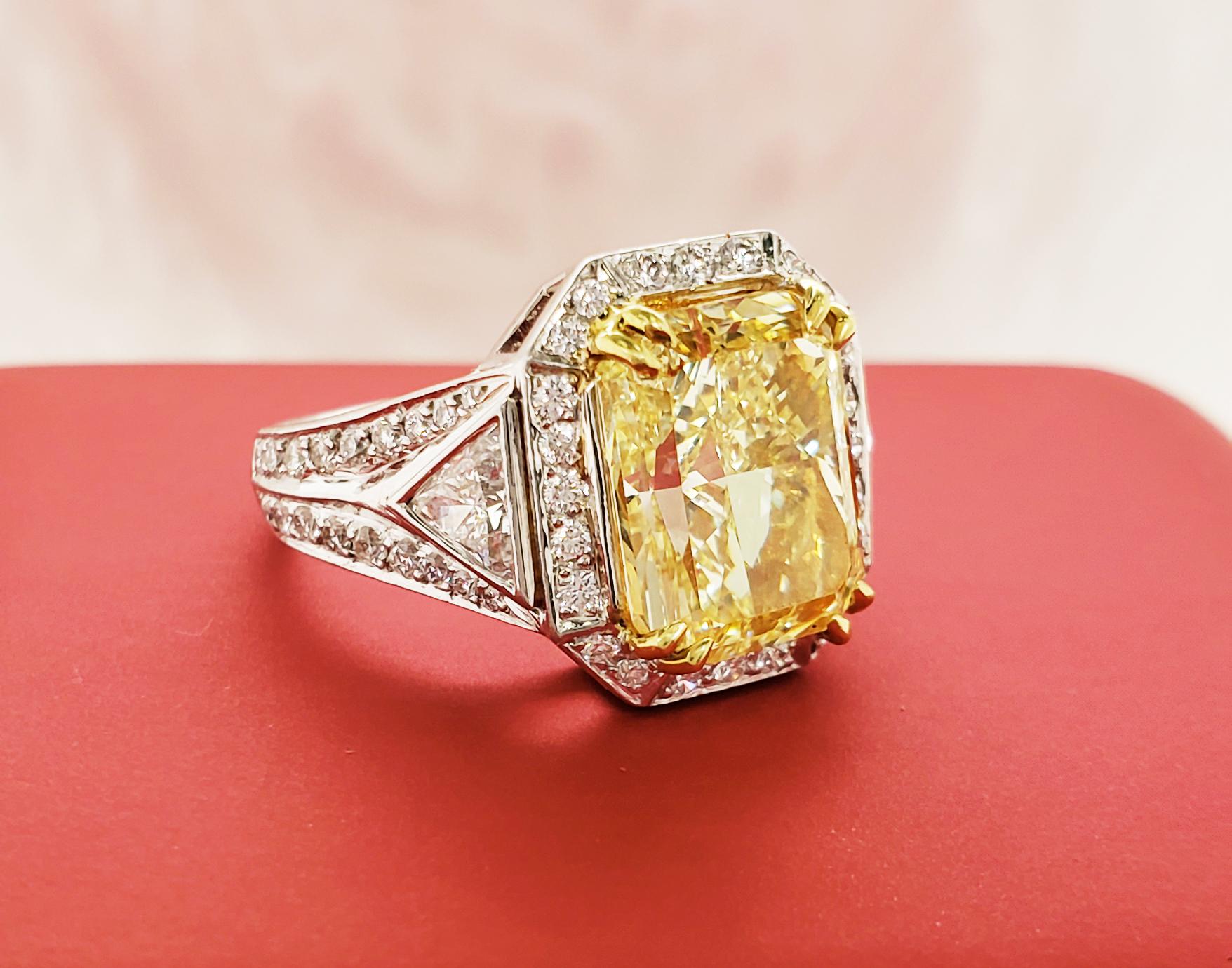 Scarselli 6.35 Carat Fancy Yellow Radiant Diamond Ring in Platinum GIA Certified 1
