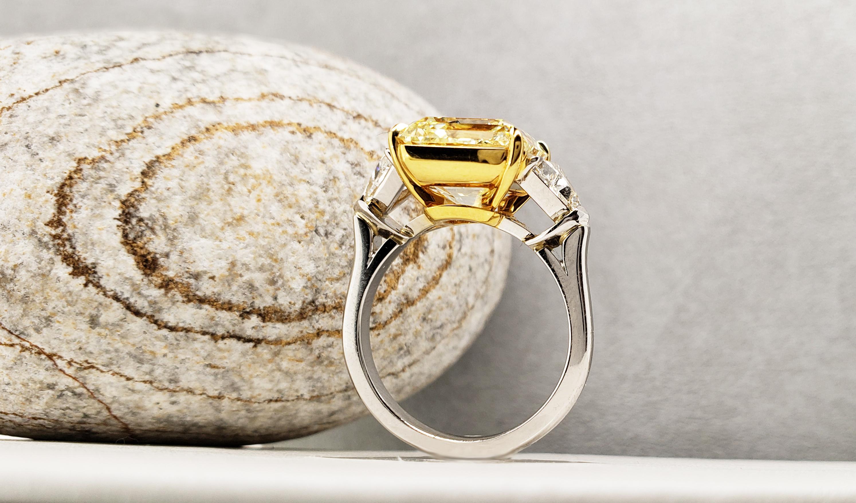 Emerald Cut Scarselli 7 Carat Fancy Yellow Diamond Ring in Platinum