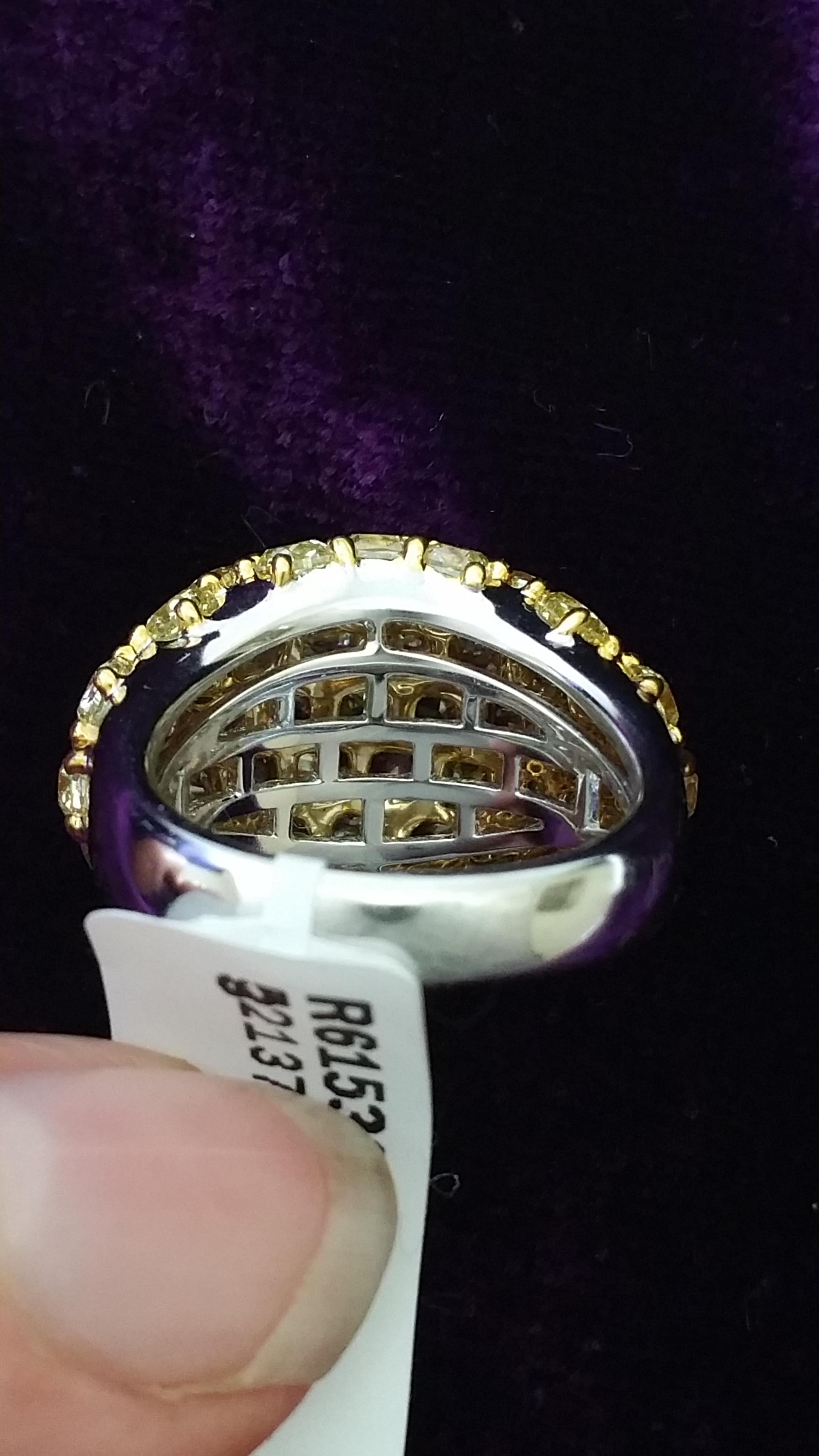 Scarselli 8,22 Karat Ausgefallenes gelbes Fancy-Kissen  Diamant Bombe Dome Ring  (Kissenschliff) im Angebot