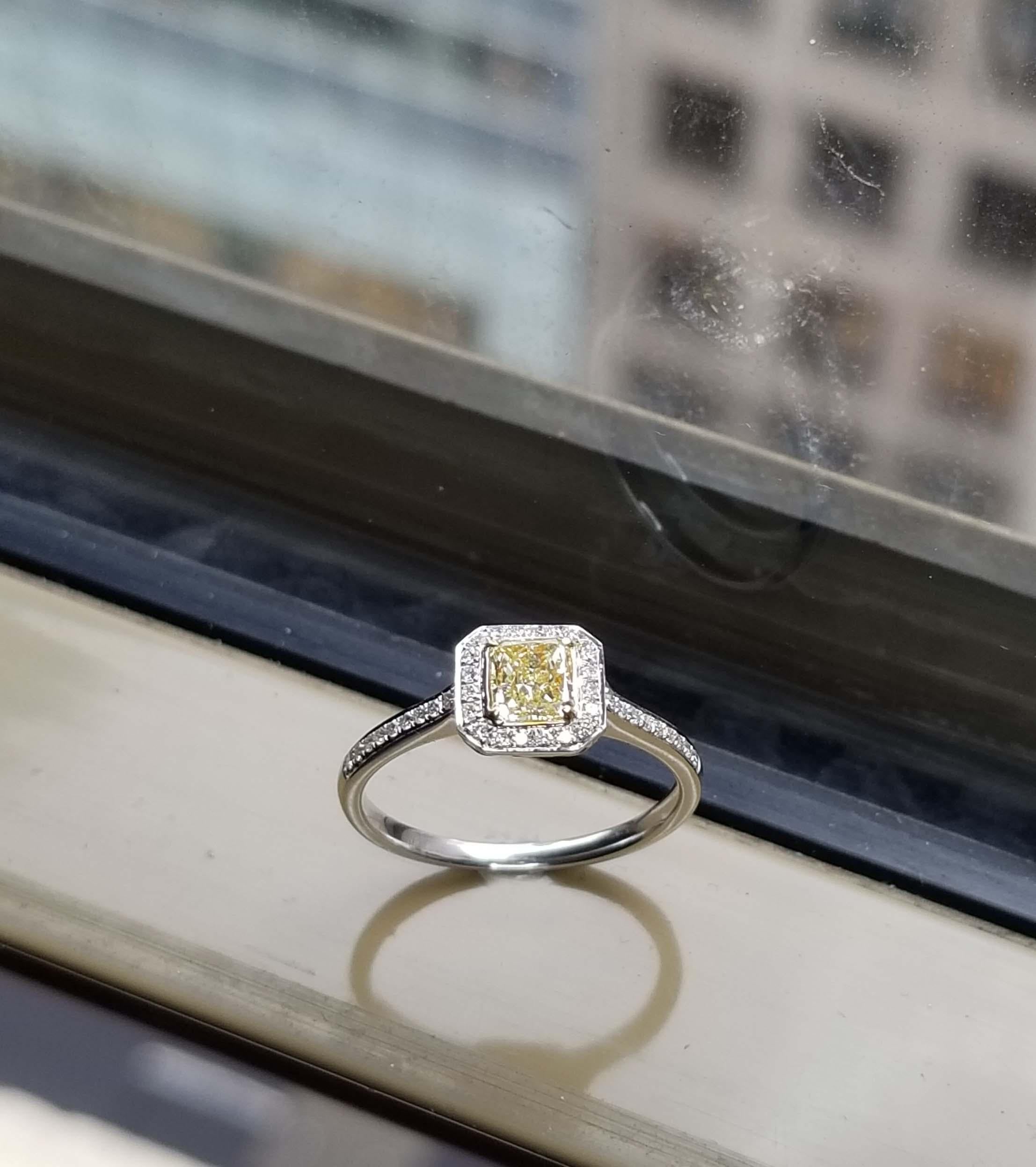 SCARSELLI Engagement Ring 0.50 Carat Fancy Yellow Diamond GIA Certified 4