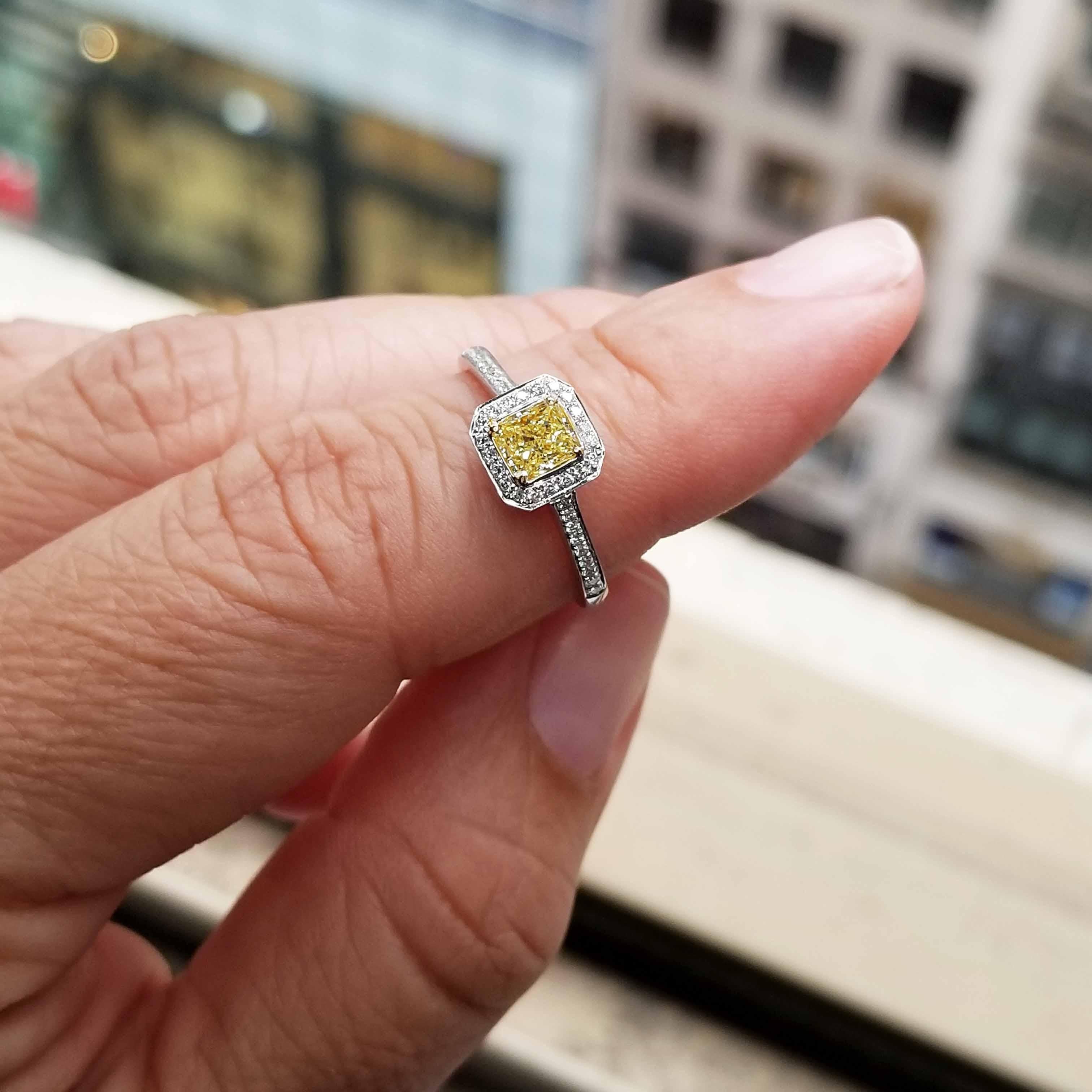 SCARSELLI Engagement Ring 0.50 Carat Fancy Yellow Diamond GIA Certified 5