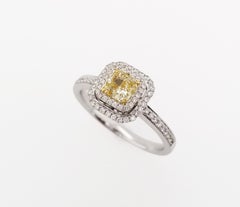 Mother's Day Gift: Scarselli GIA-Certified 0.52 Carat Fancy Light Yellow Diamond
