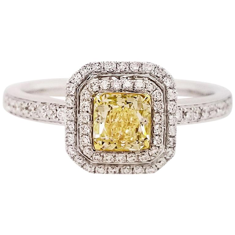 Mother's Day Gift: Scarselli GIA-Certified 0.52 Carat Fancy Light Yellow Diamond For Sale
