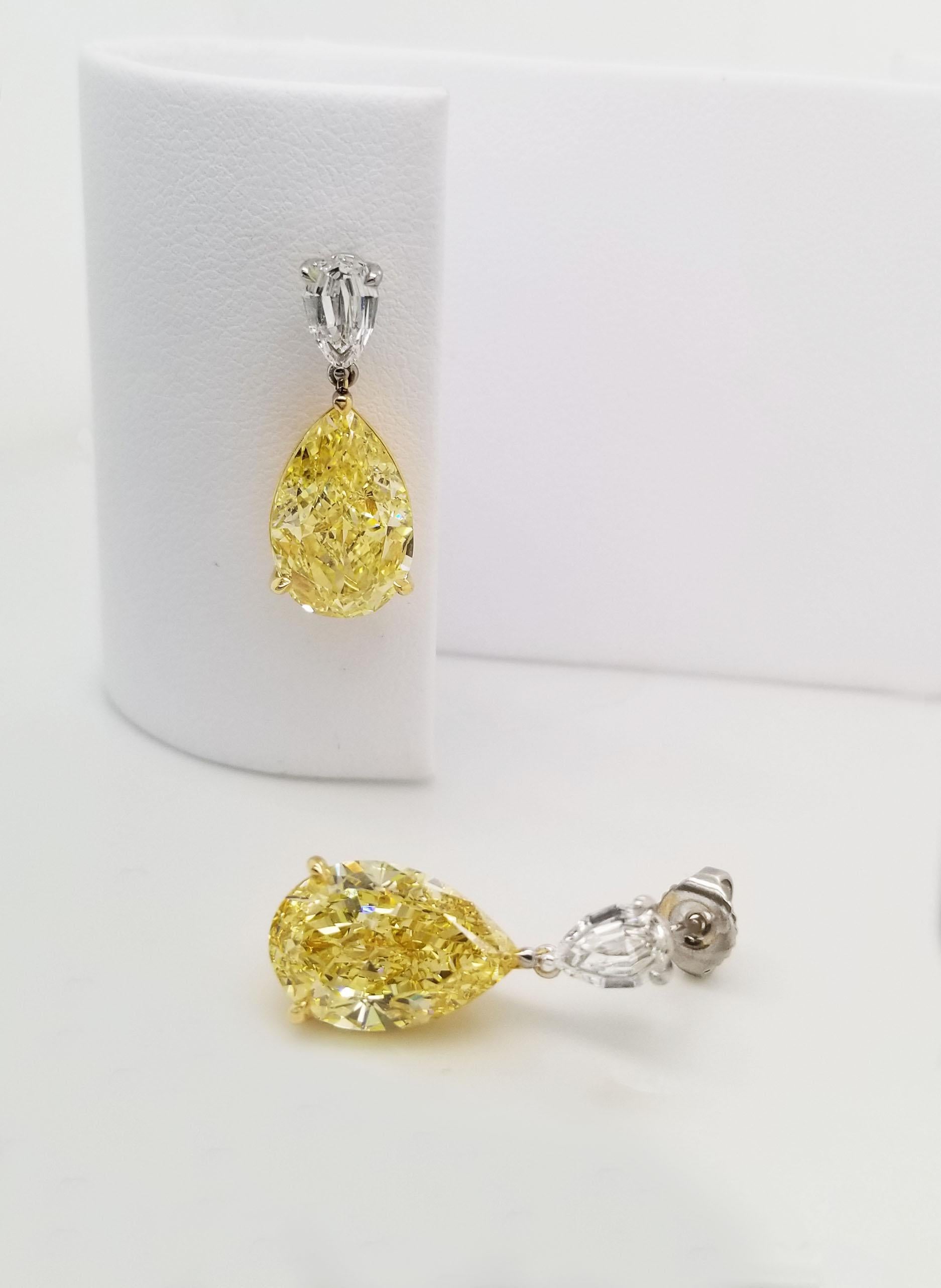 Scarselli  Fancy Intense Yellow Diamond Dangle Earrings  In New Condition For Sale In New York, NY