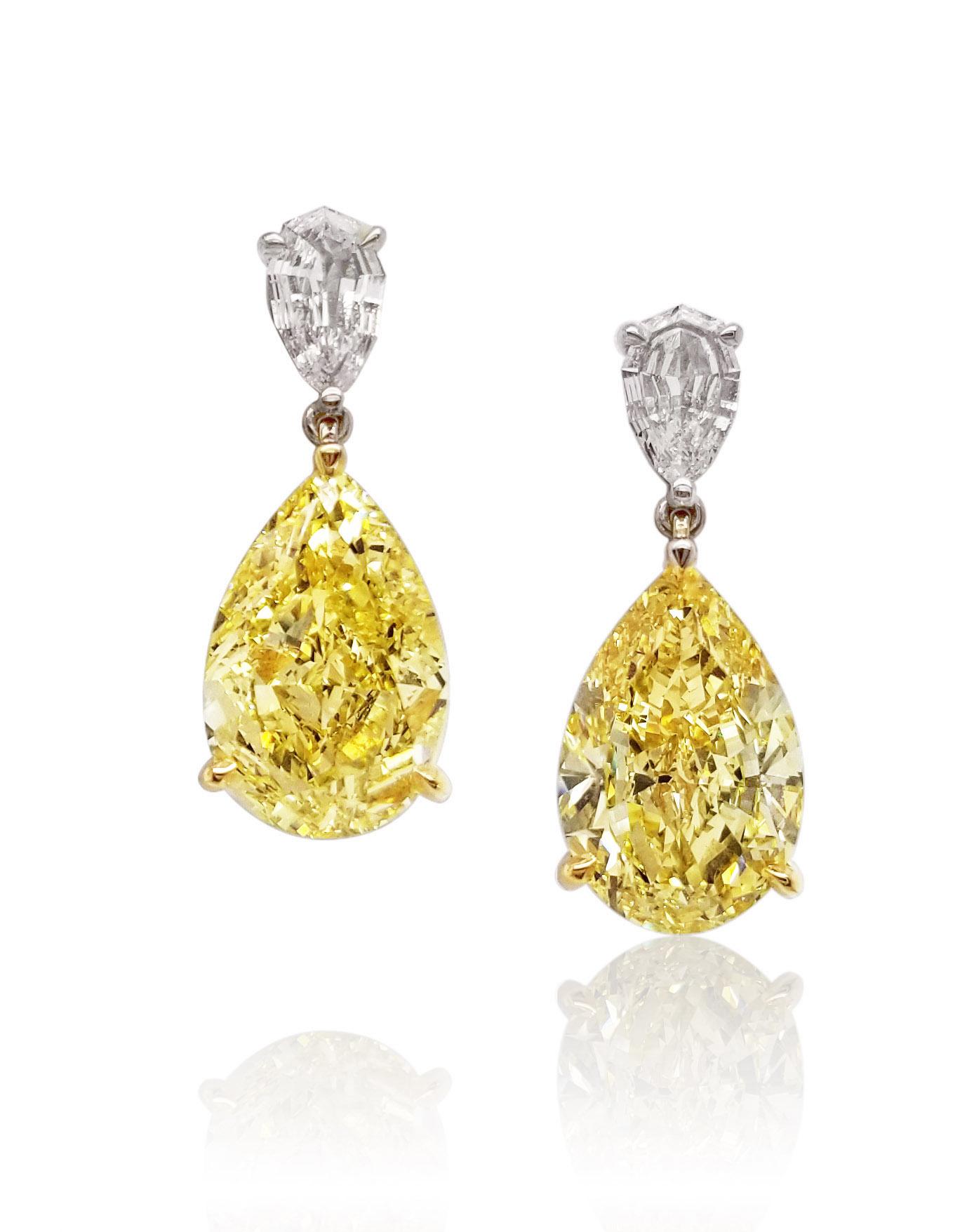 Women's Scarselli  Fancy Intense Yellow Diamond Dangle Earrings  For Sale