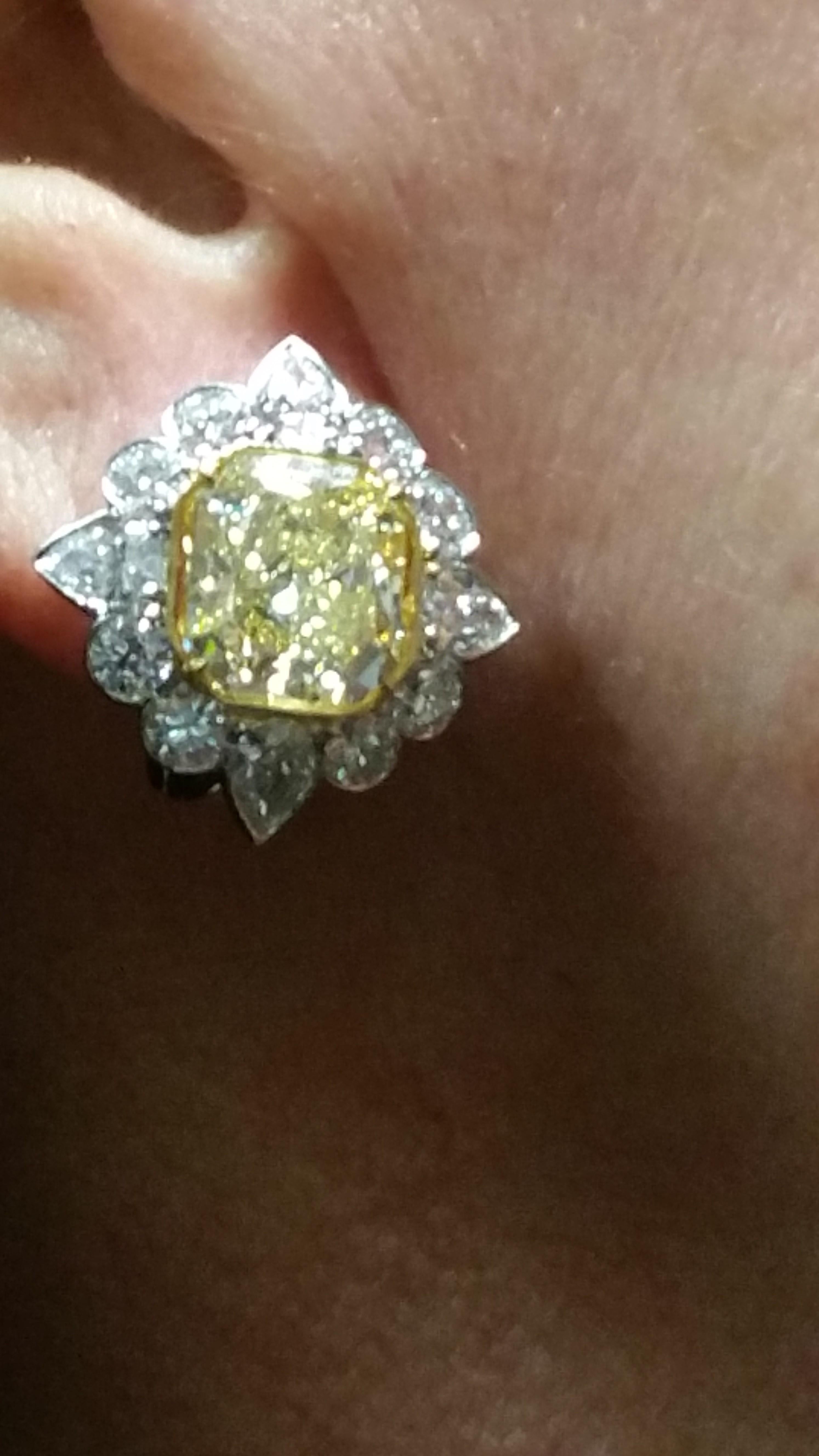 Scarselli Fancy Yellow and White Diamond Earrings in Platinum GIA Certified  In New Condition In New York, NY