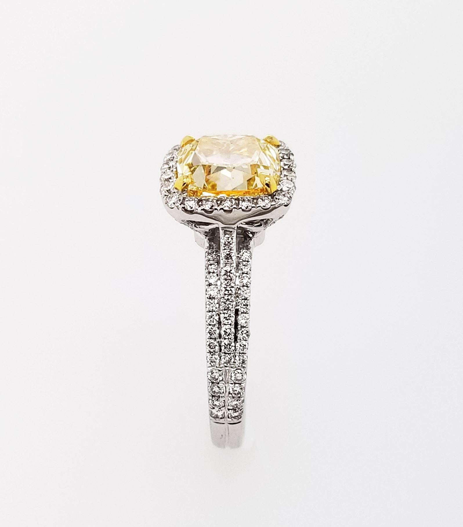 Scarselli GIA 2 Cushion Cut Fancy Yellow Diamond Engagement Ring in 18 Karat In New Condition In New York, NY