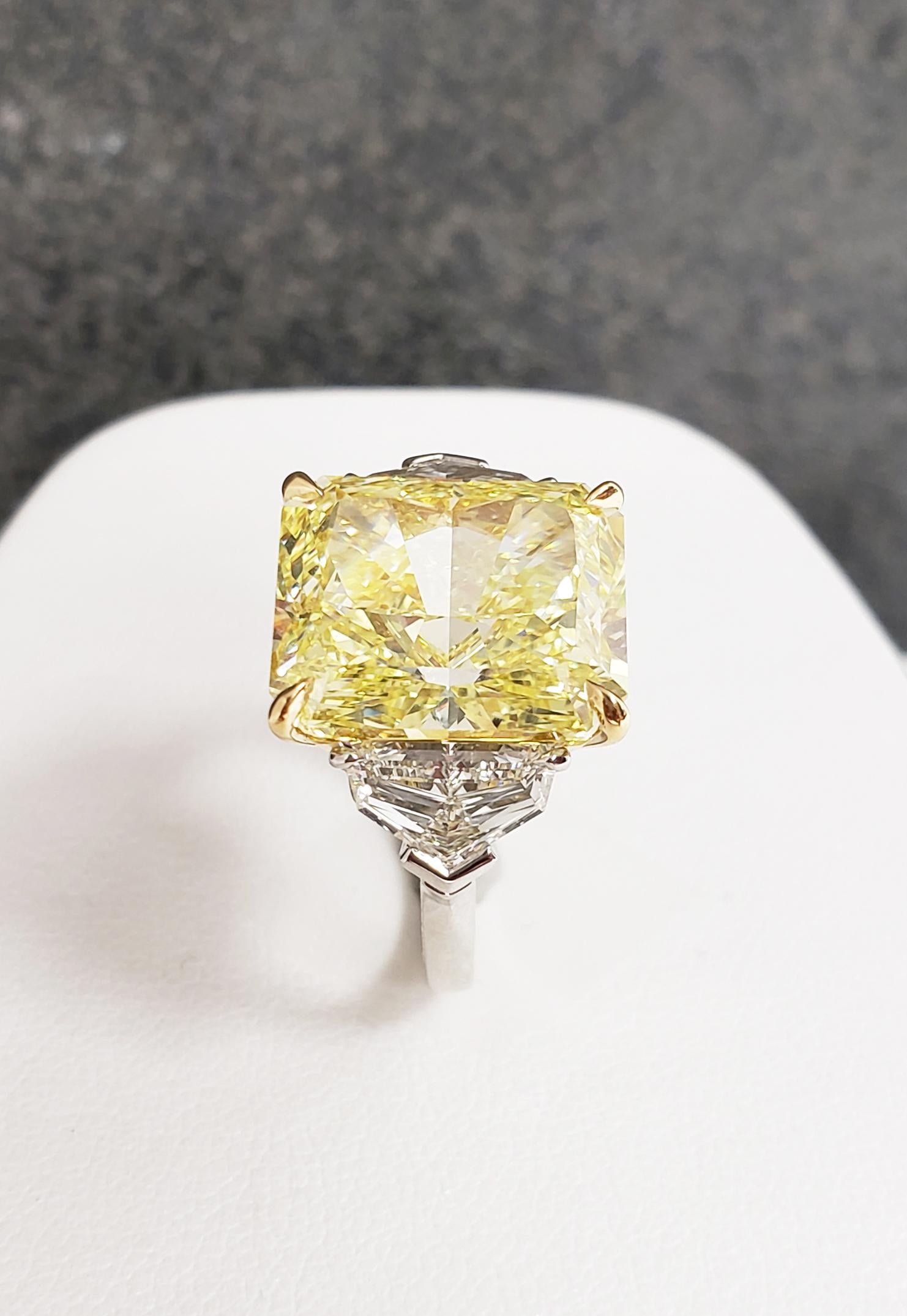 Contemporary Scarselli Platinum Engagement Ring 10 Carat Intense Yellow Diamond GIA