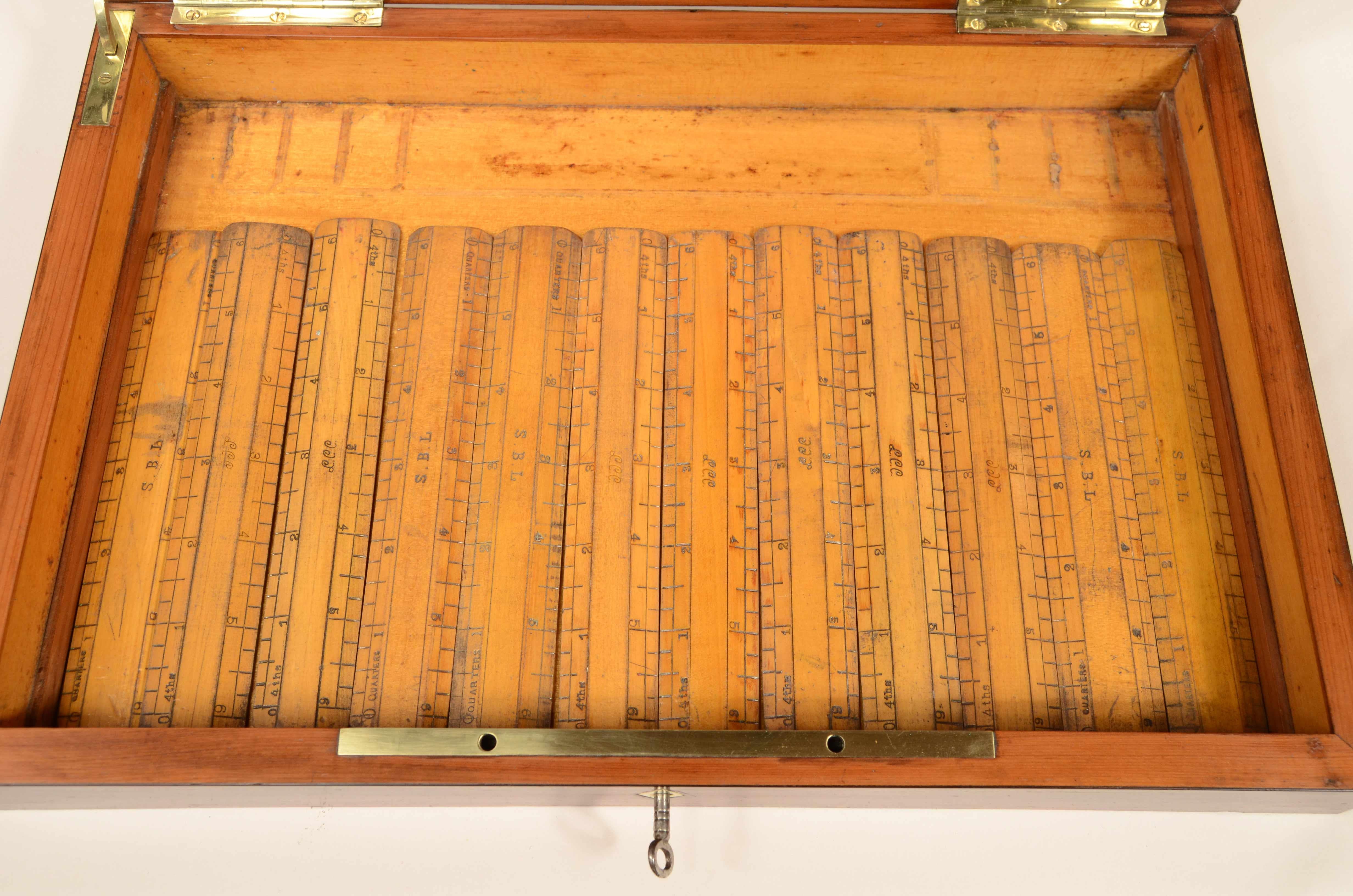 Late 19th Century Coffret de boussoles en bois avec placage de palissandre vers 1870 en vente