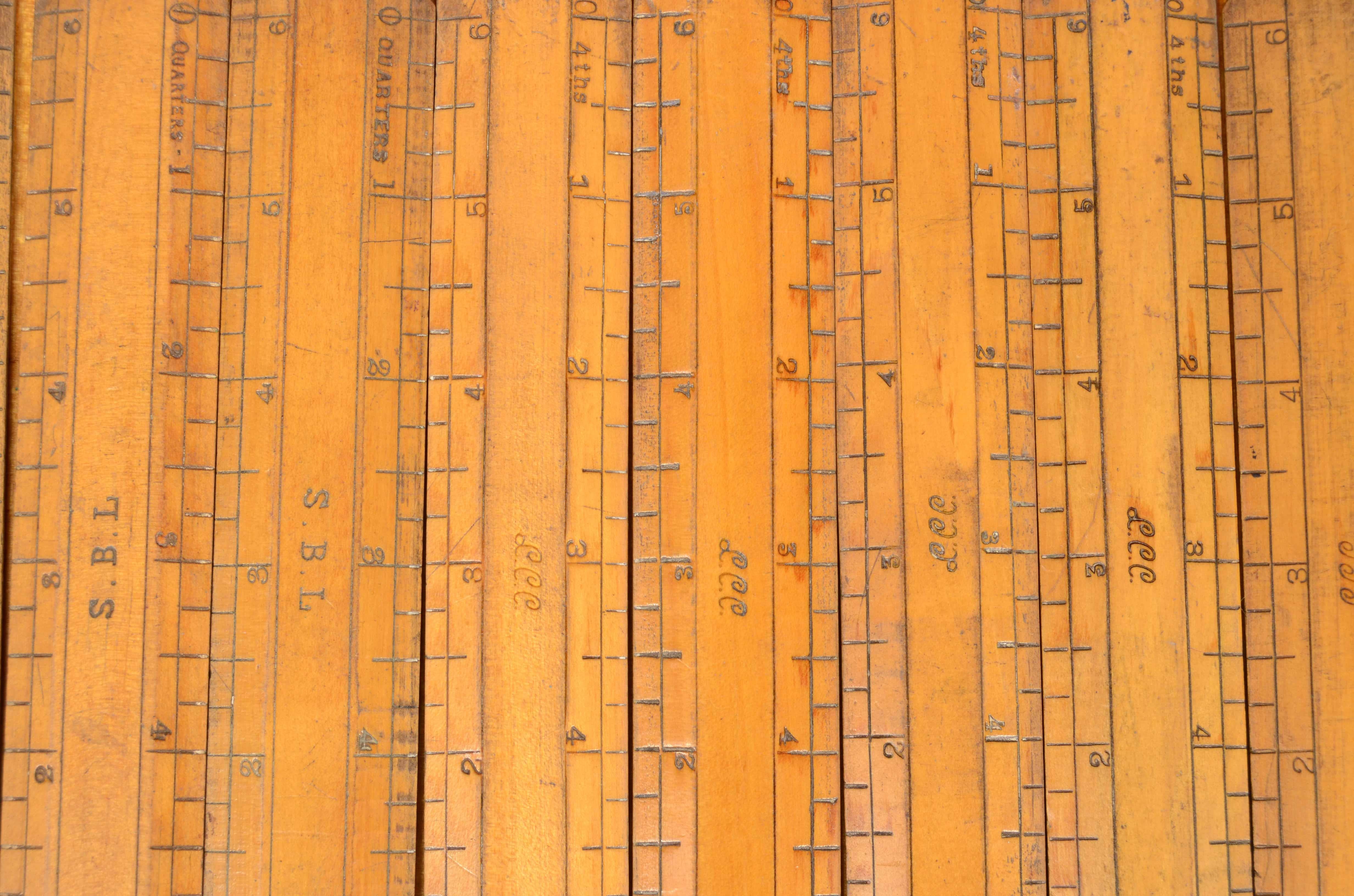 Coffret de boussoles en bois avec placage de palissandre vers 1870 en vente 1