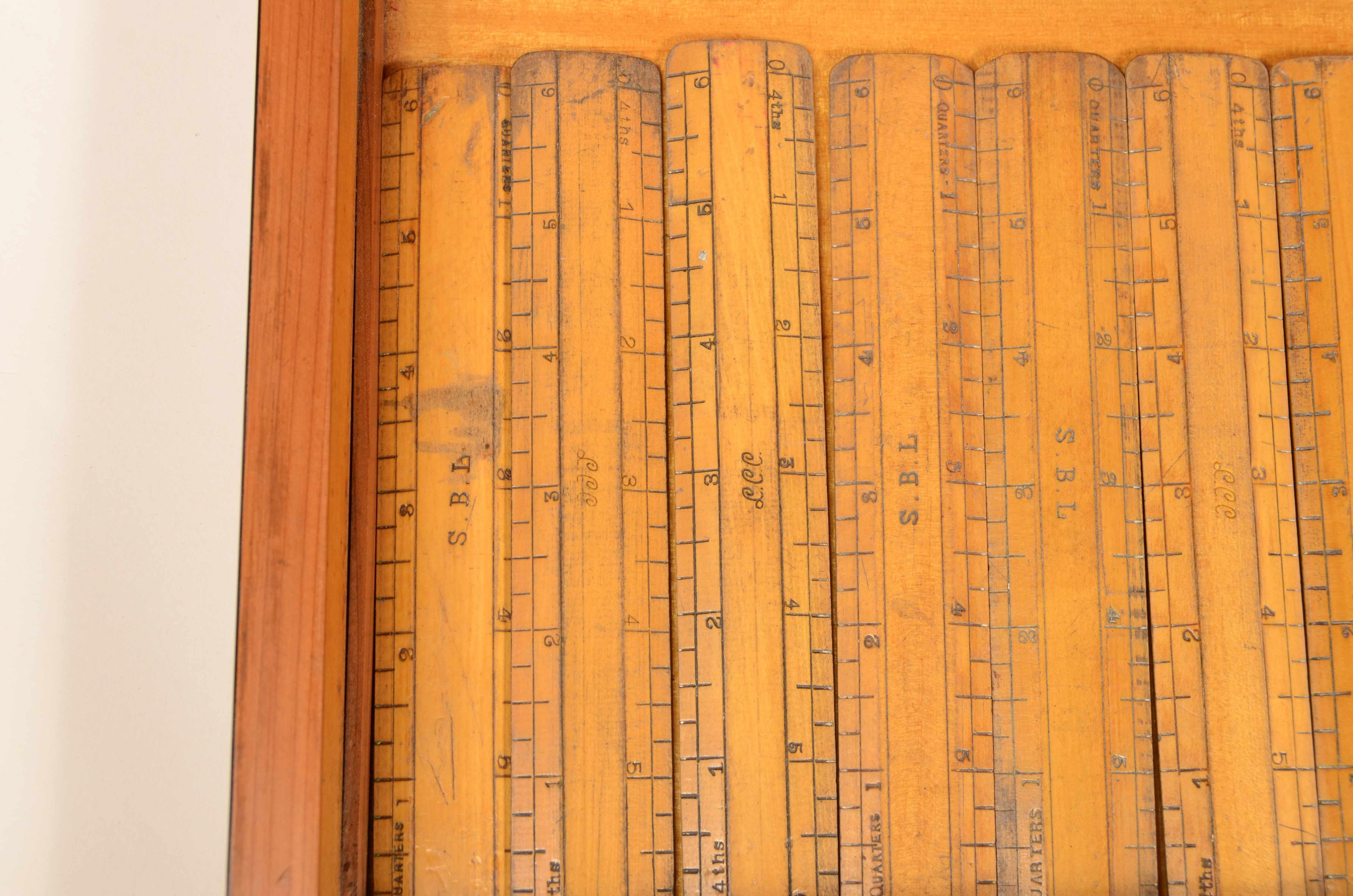Coffret de boussoles en bois avec placage de palissandre vers 1870 en vente 3