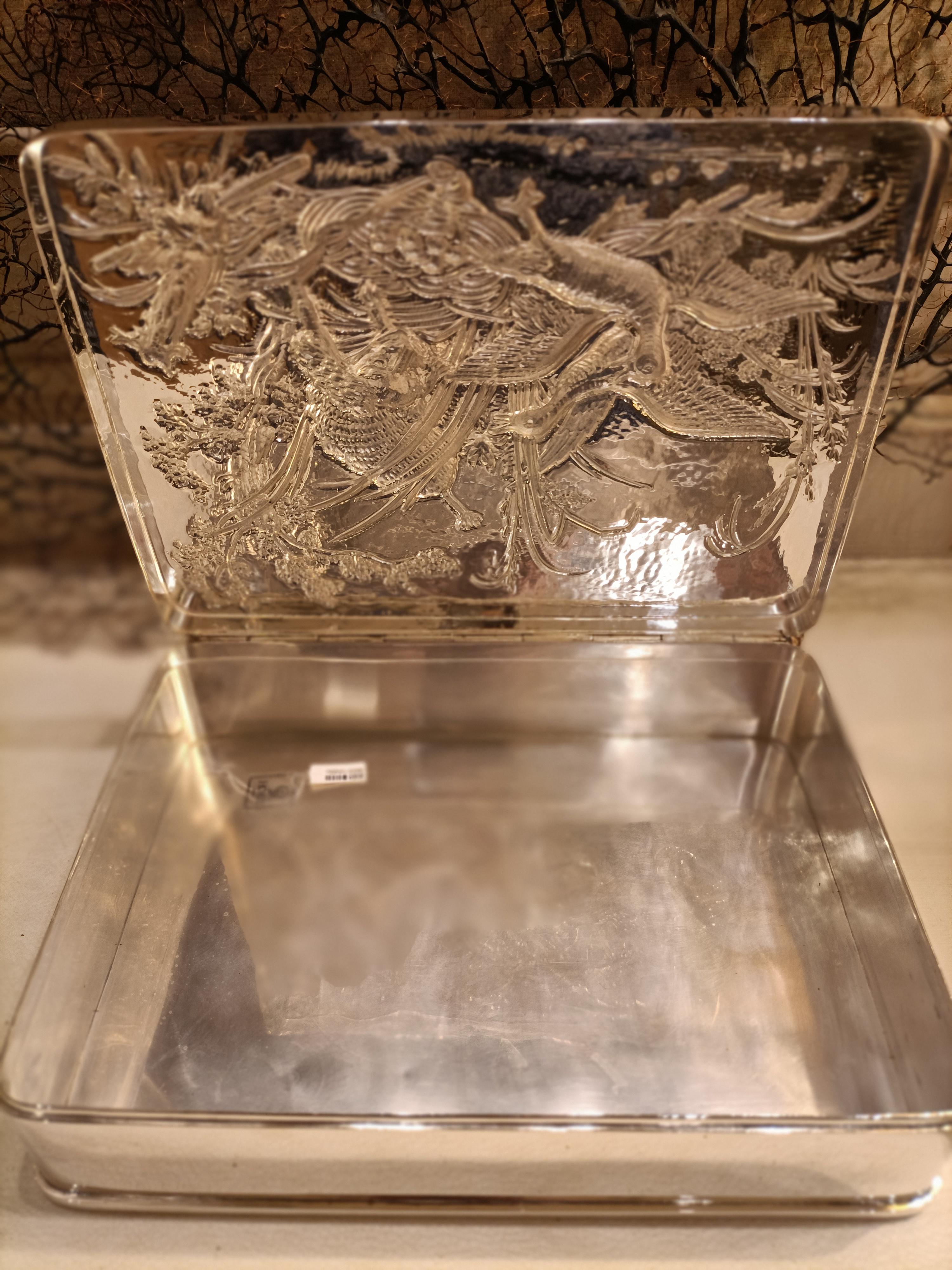 Modern Silver box with hand-chiseled decorations For Sale