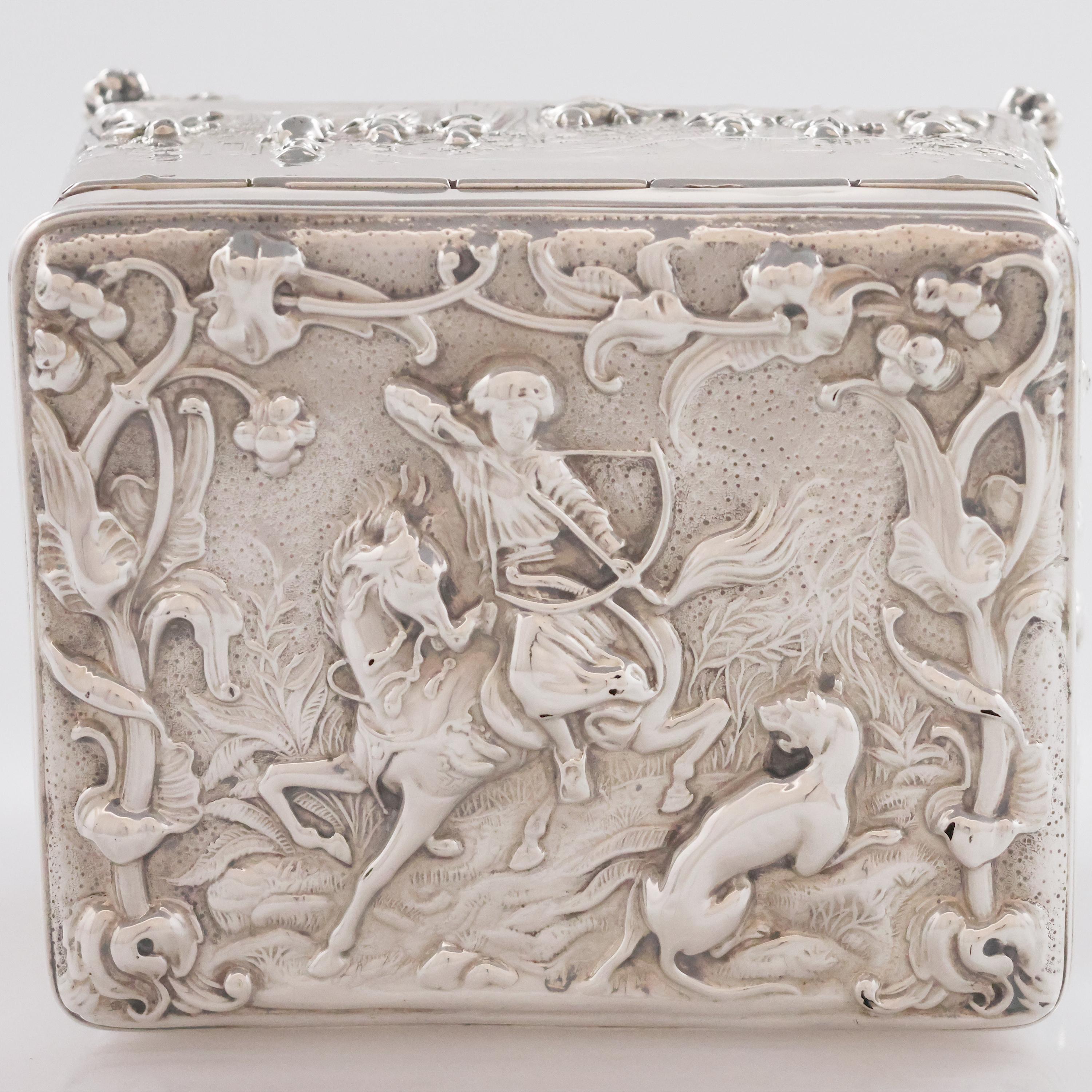 Sterling Silver Scatola in argento sterling Regina Vittoria, Chester, 1890-1899