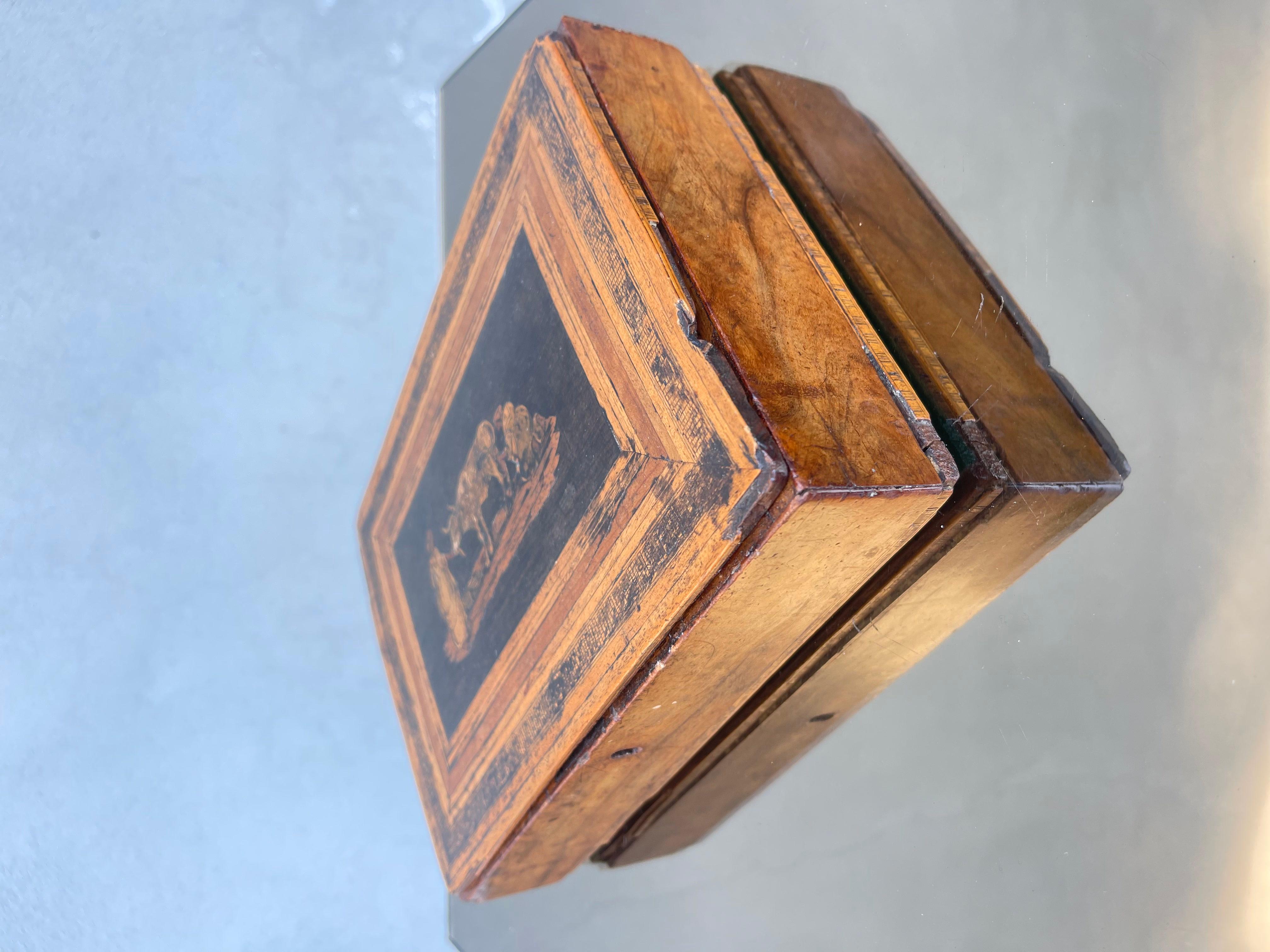 Mid-19th Century Scatola Intagliata Porta Gioie, Meta 800, Vintage, Box For Sale