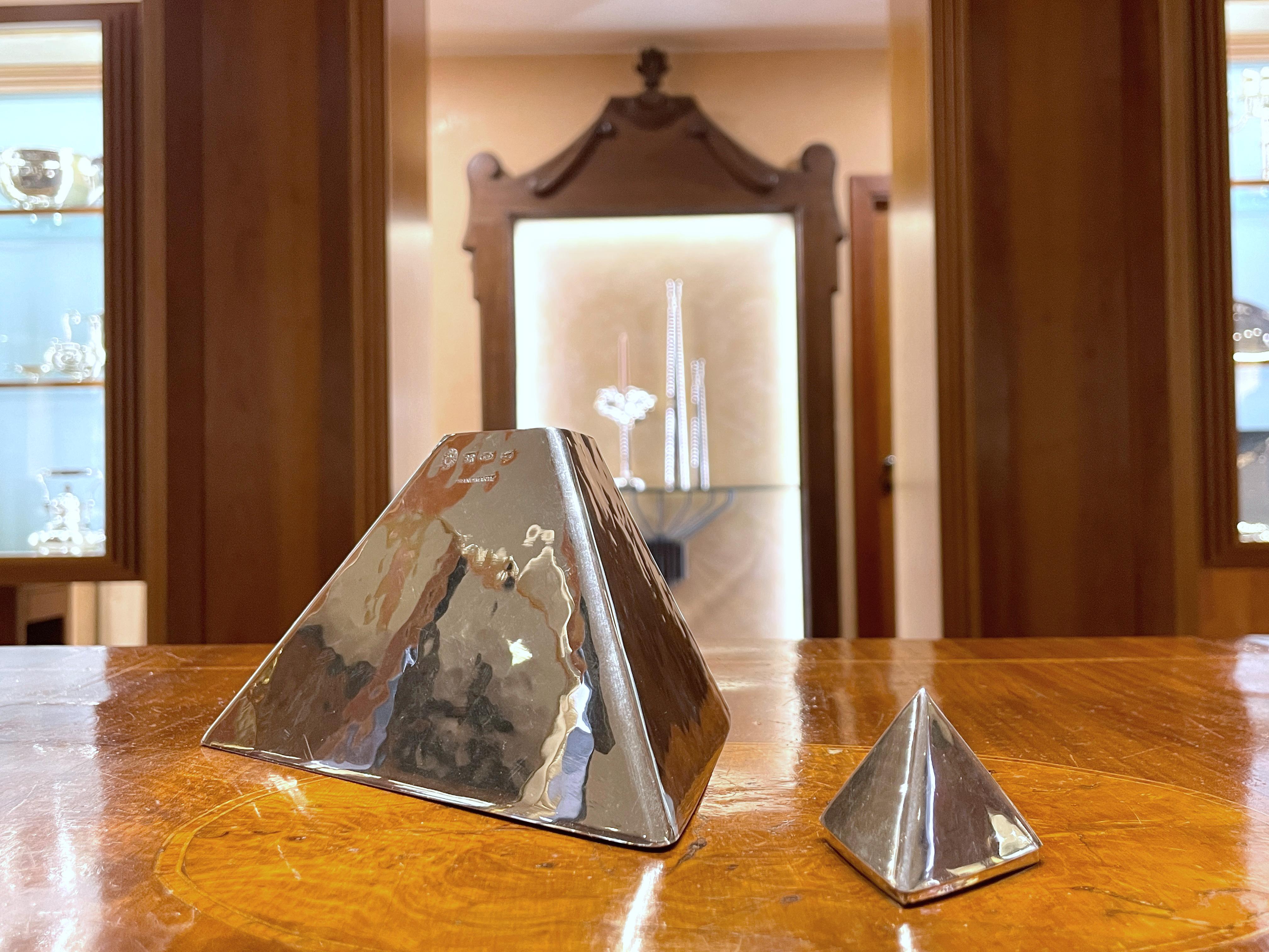 Brandimarte 925 Sterling Silber kleine Pyramide Box (Zeitgenössisch) im Angebot