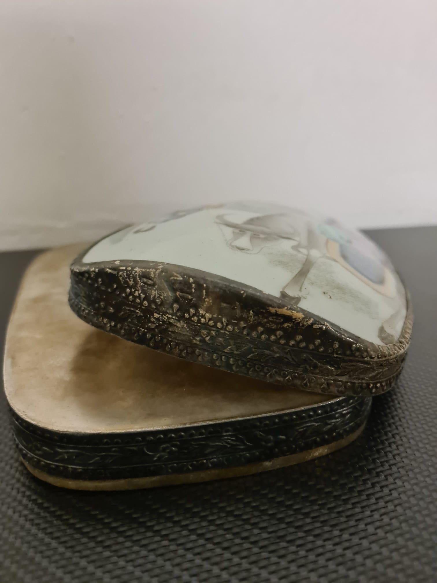 Chinese jewelry box For Sale 11