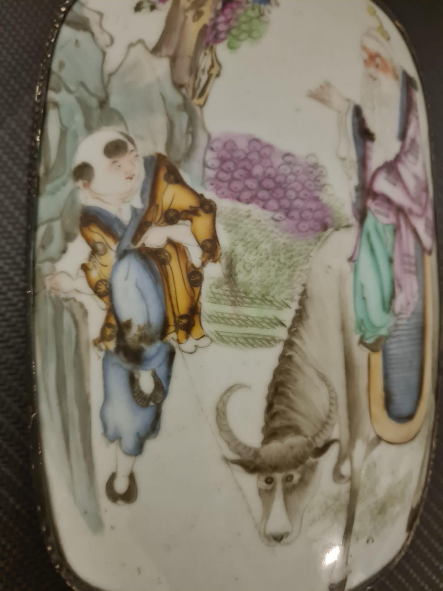 Chinese jewelry box For Sale 1