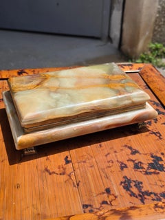 Joyero rectangular de mármol ónice Italia años 50 Pie de latón