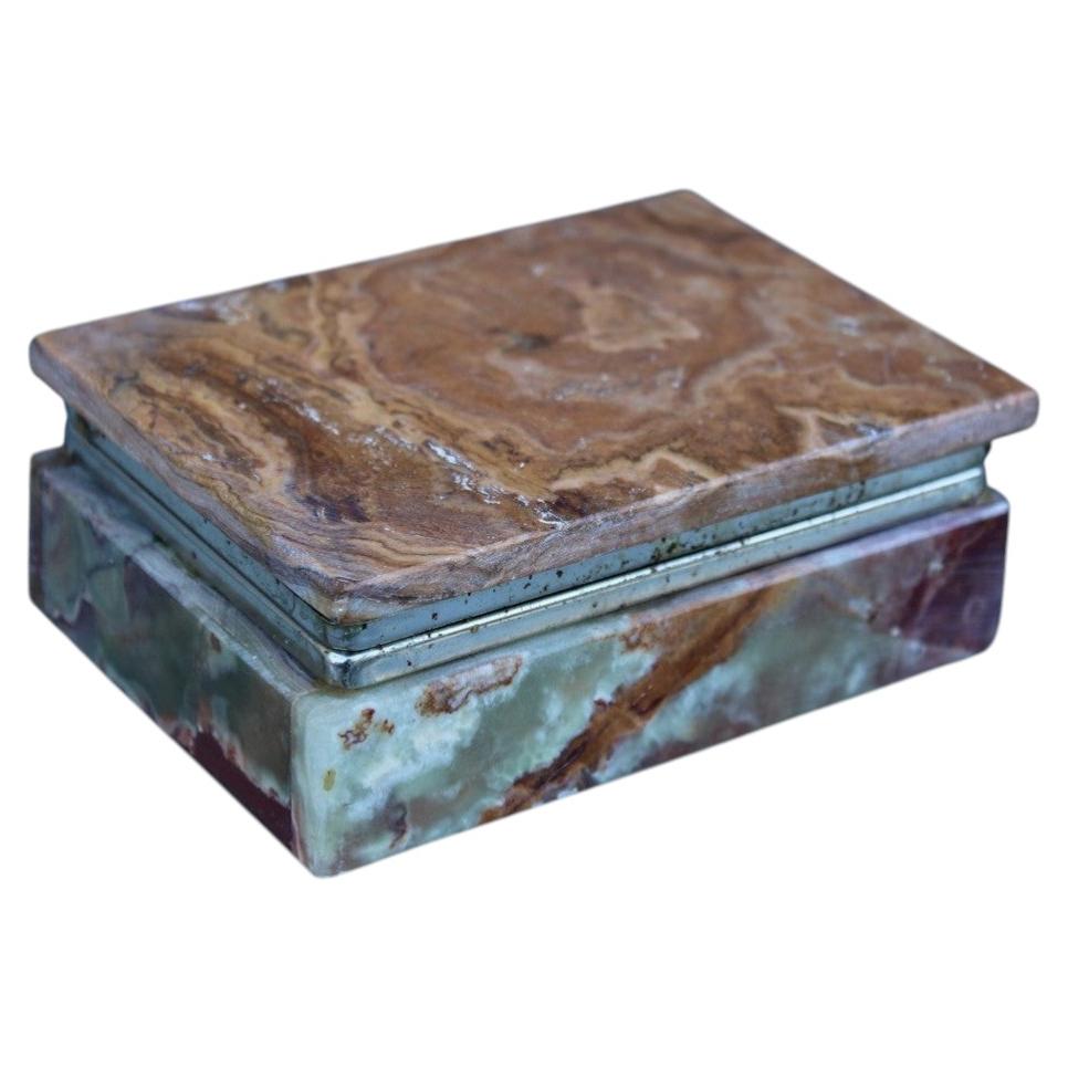 Rectangular onyx jewelry box Italy 1950s For Sale