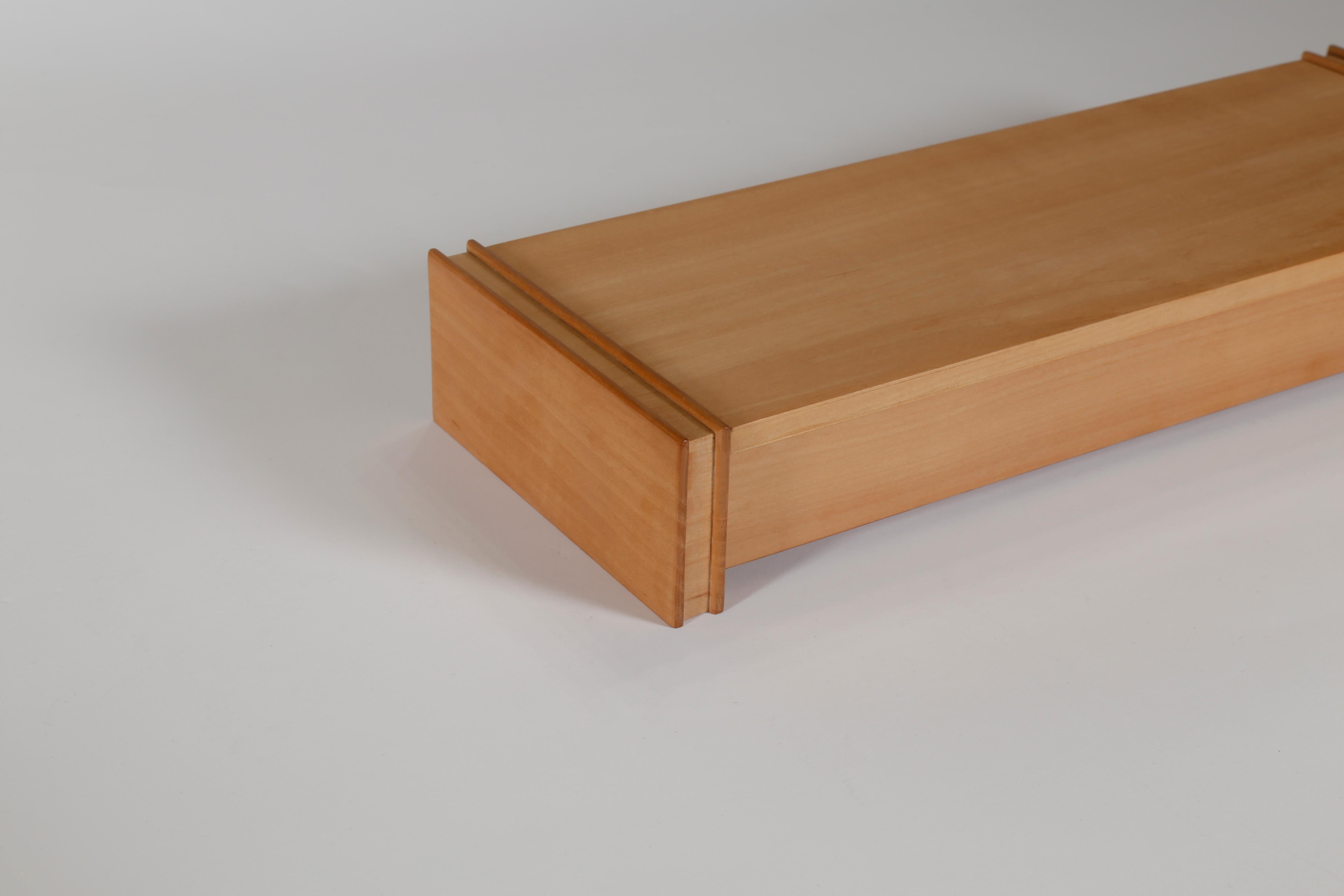 Woodwork Minimal design pear wood desk pen box Giordano Viganò For Sale