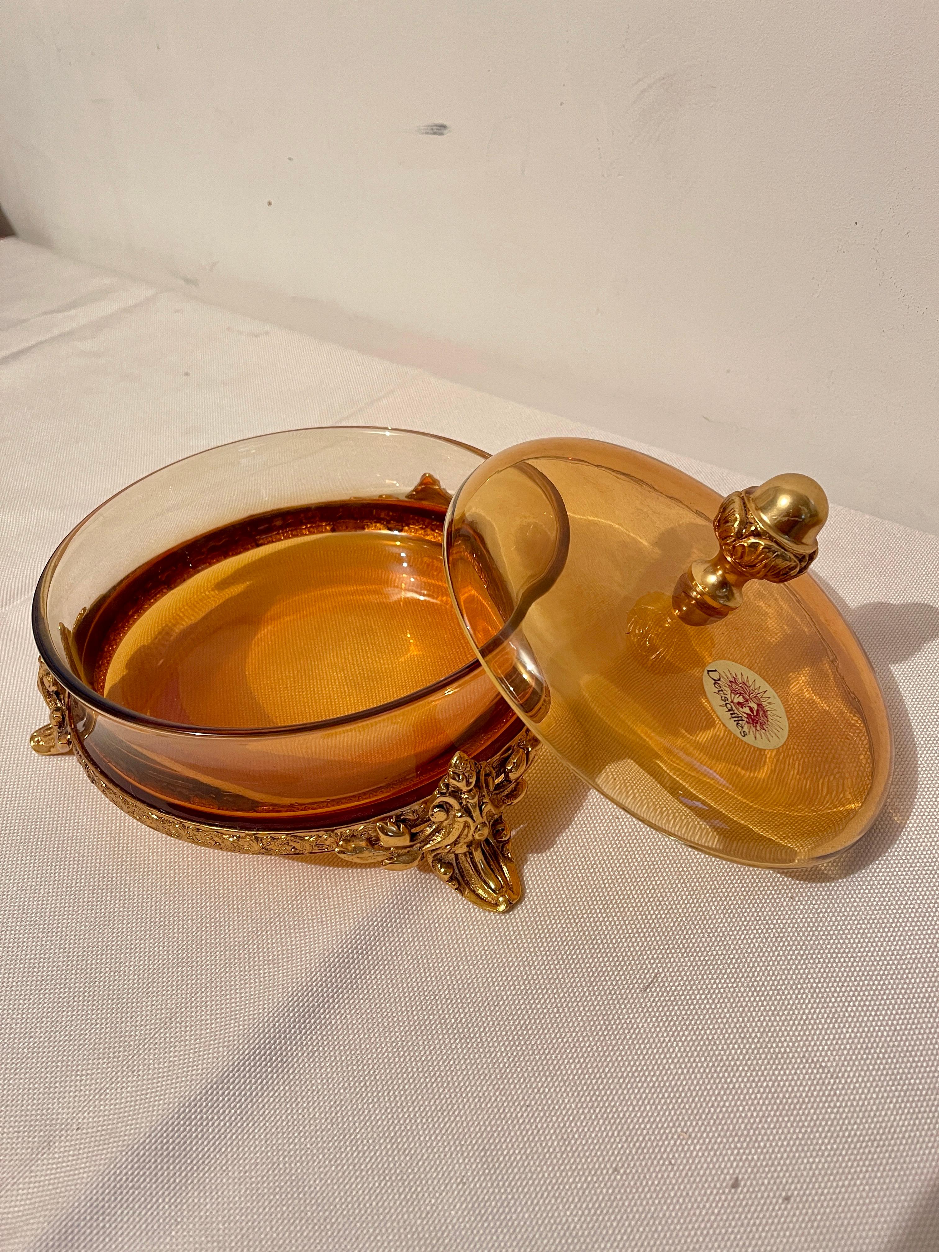 20th Century Boîte ronde en cristal ambre italie 1970 en vente