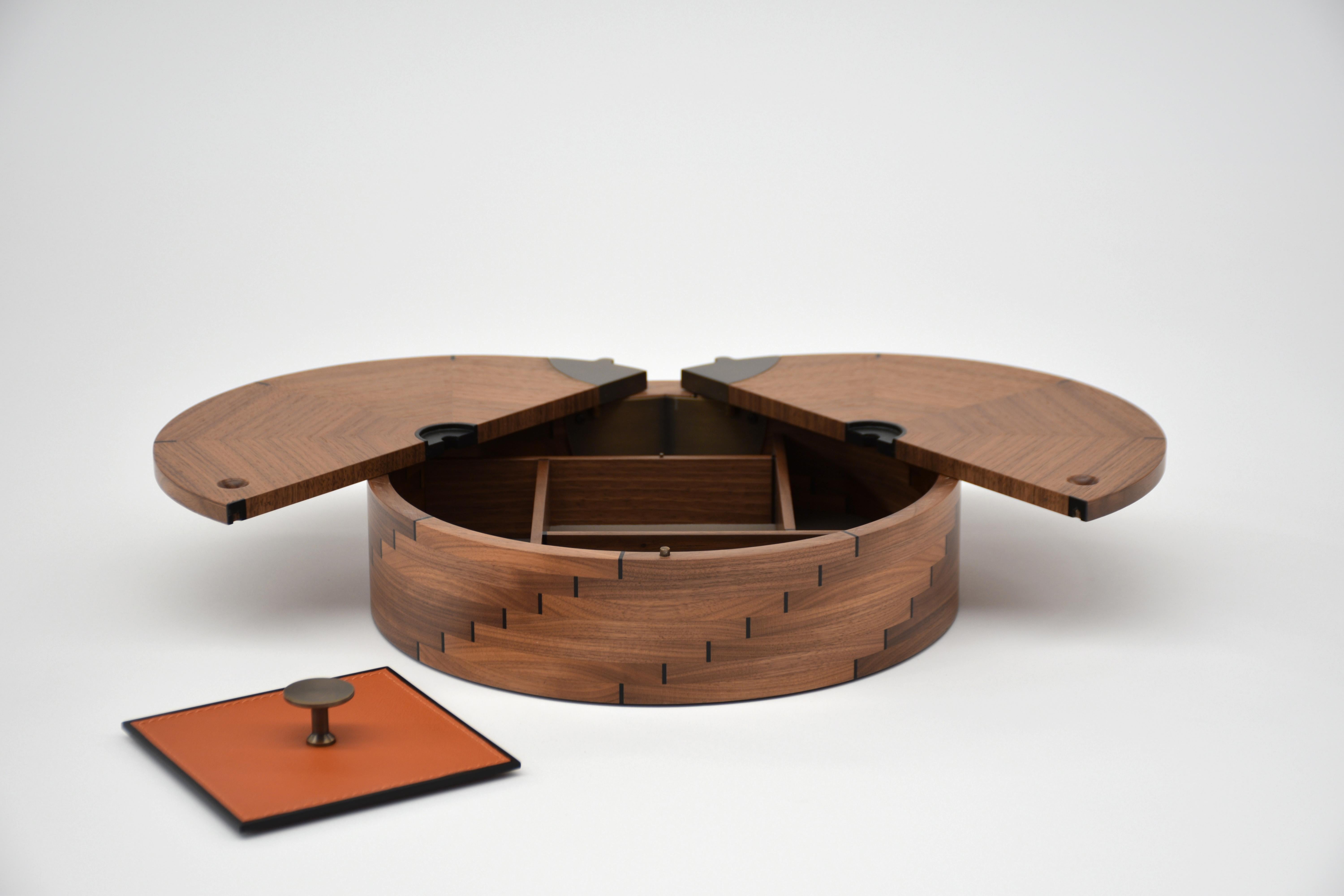 Contemporary Round walnut inlaid ebony box with leather-lined interior For Sale