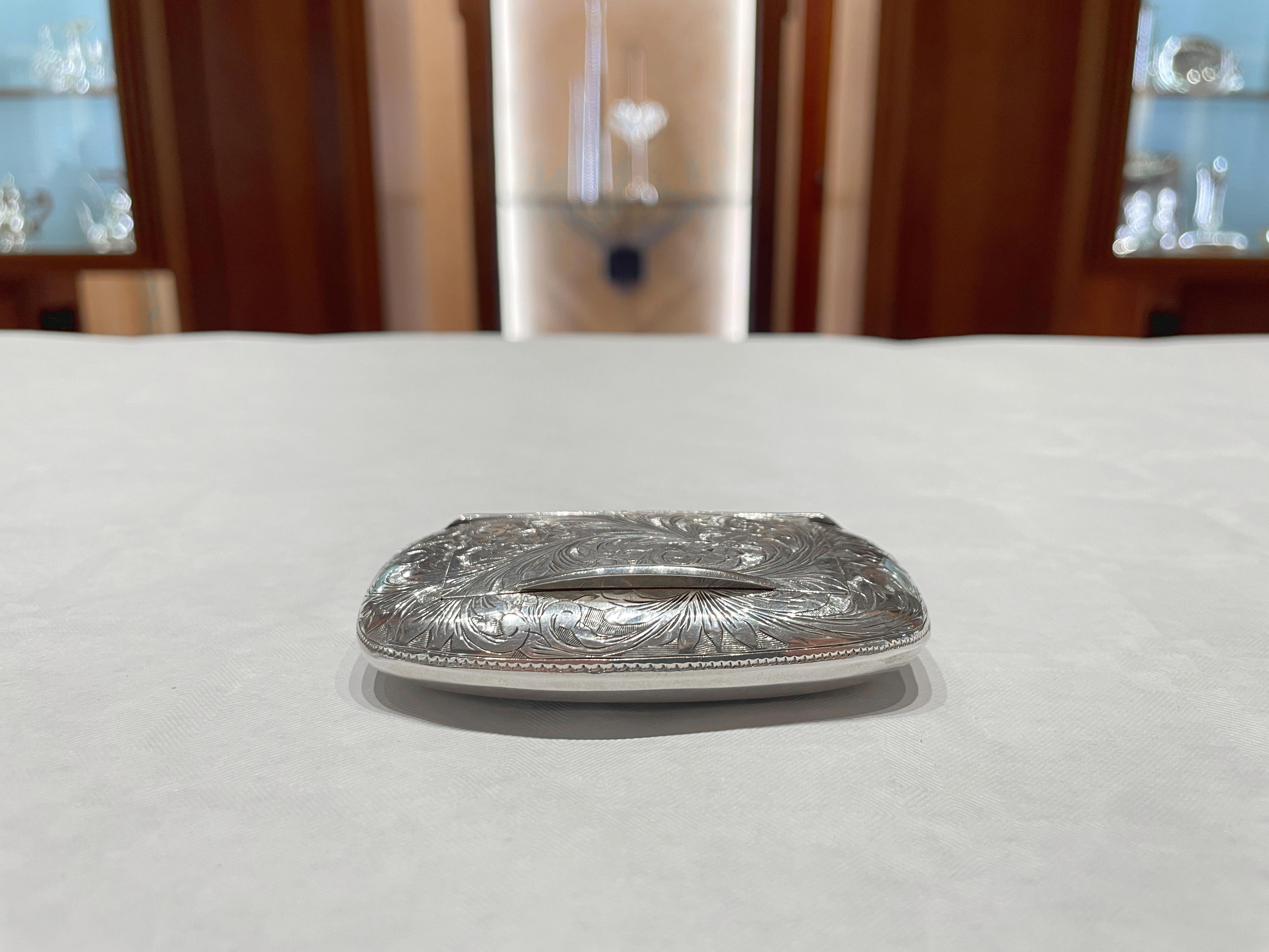 Caja de rapé grabada en plata de ley 925 en venta 6