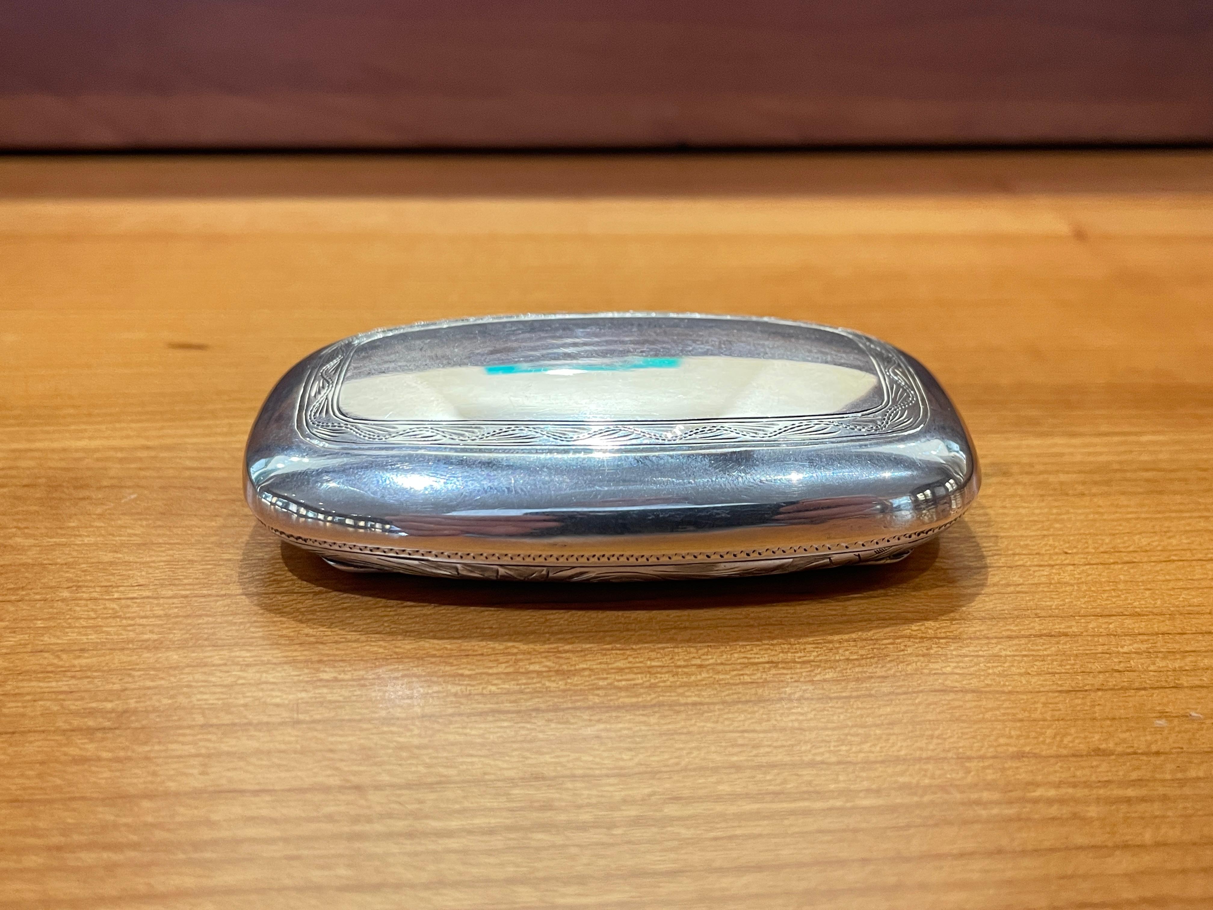 Caja de rapé grabada en plata de ley 925 en venta 9