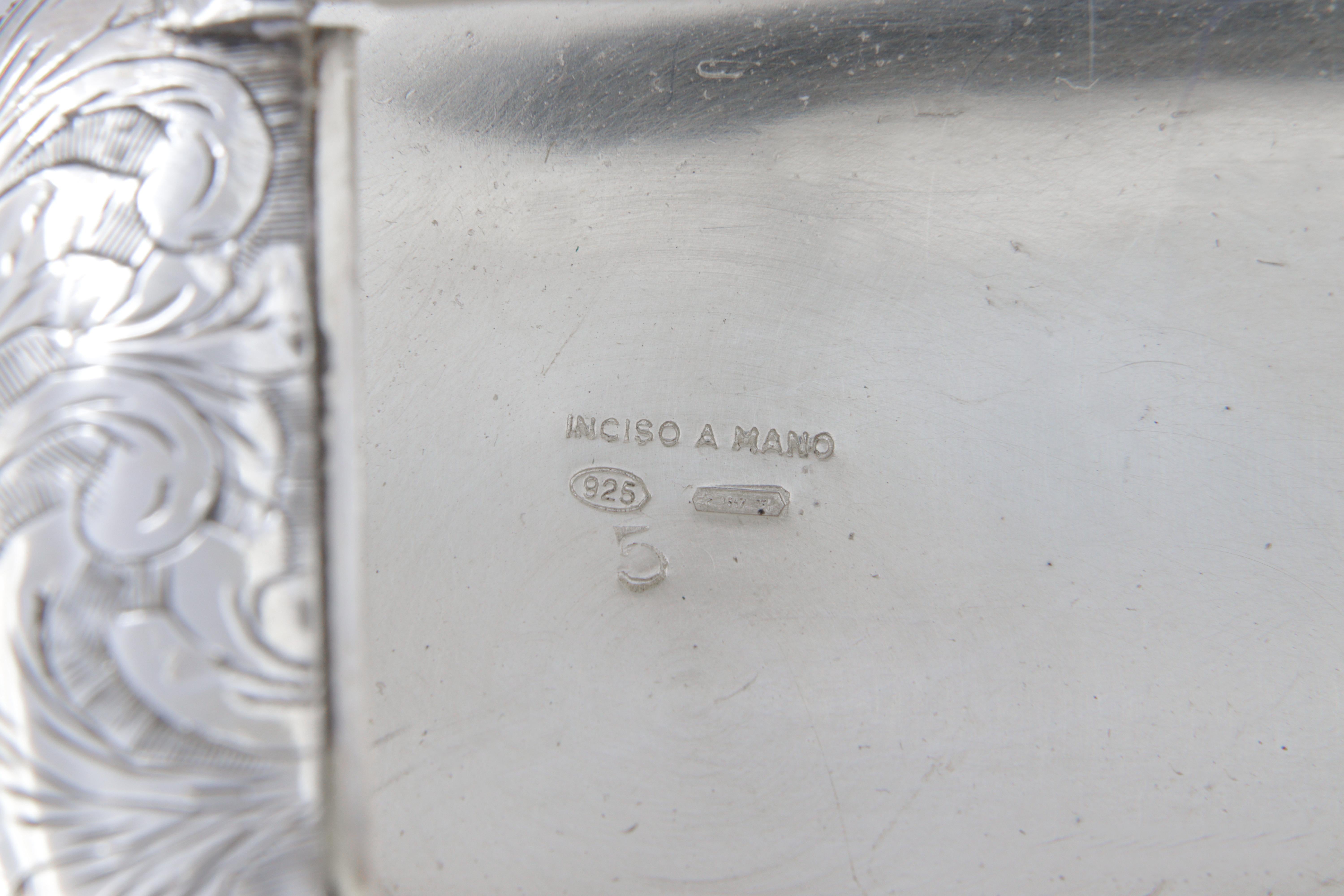 Caja de rapé grabada en plata de ley 925 en venta 12