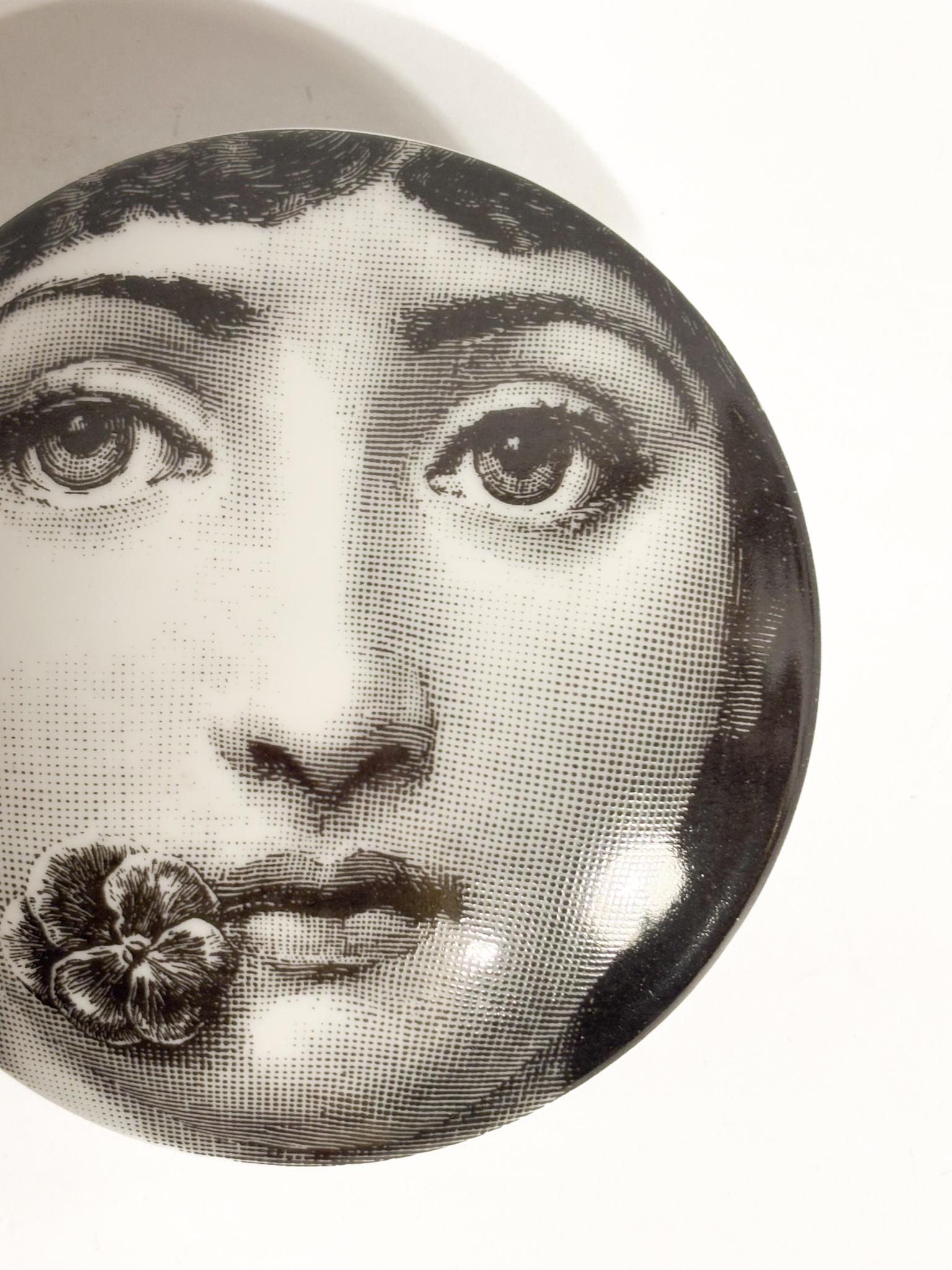 Fin du 20e siècle Scatola Tonda Tema e Variazioni n. 137 di Fornasetti Anni 70 en vente