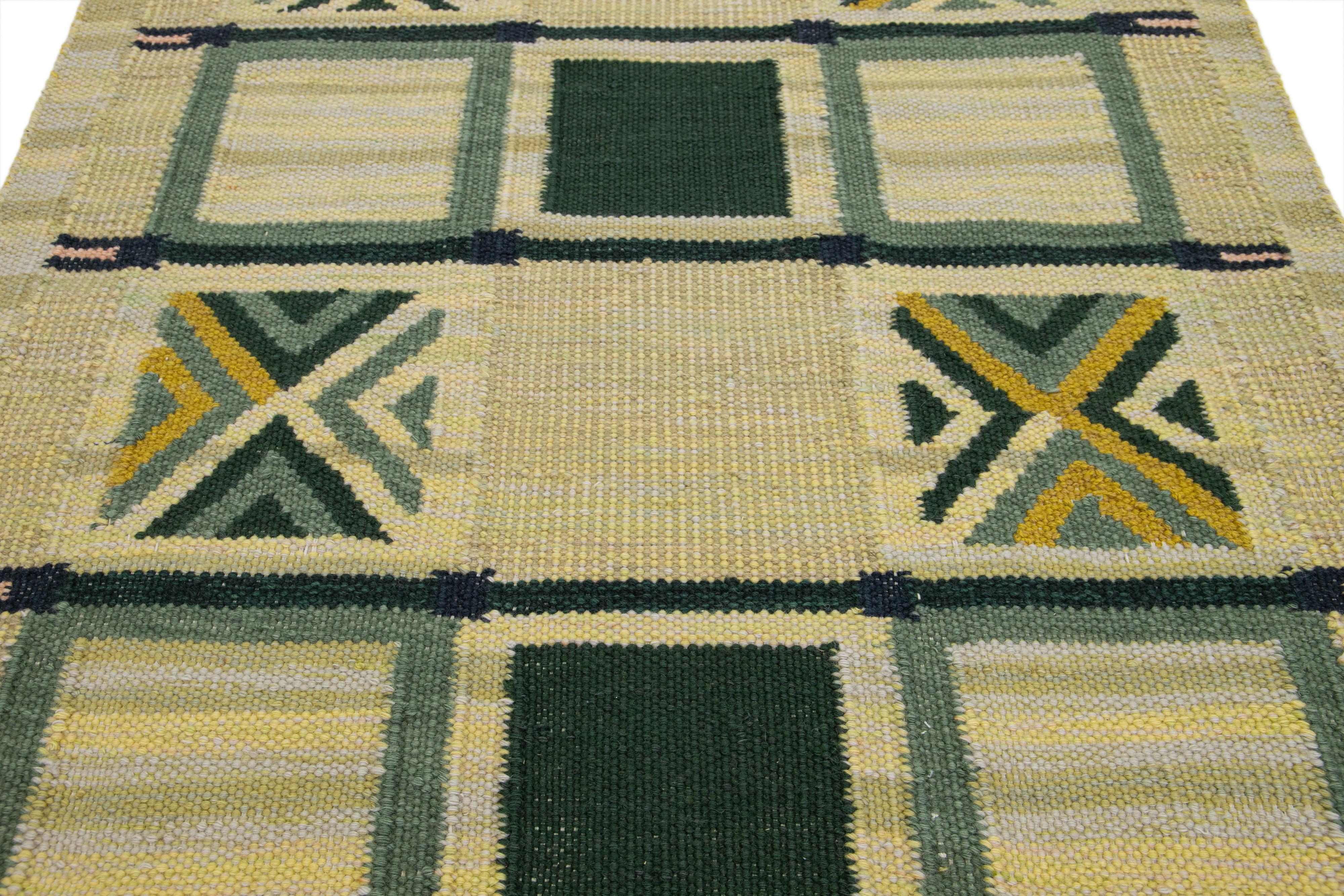Scatter Swedish Style Modern Wool Rug In Yellow and Green Design In New Condition For Sale In Norwalk, CT