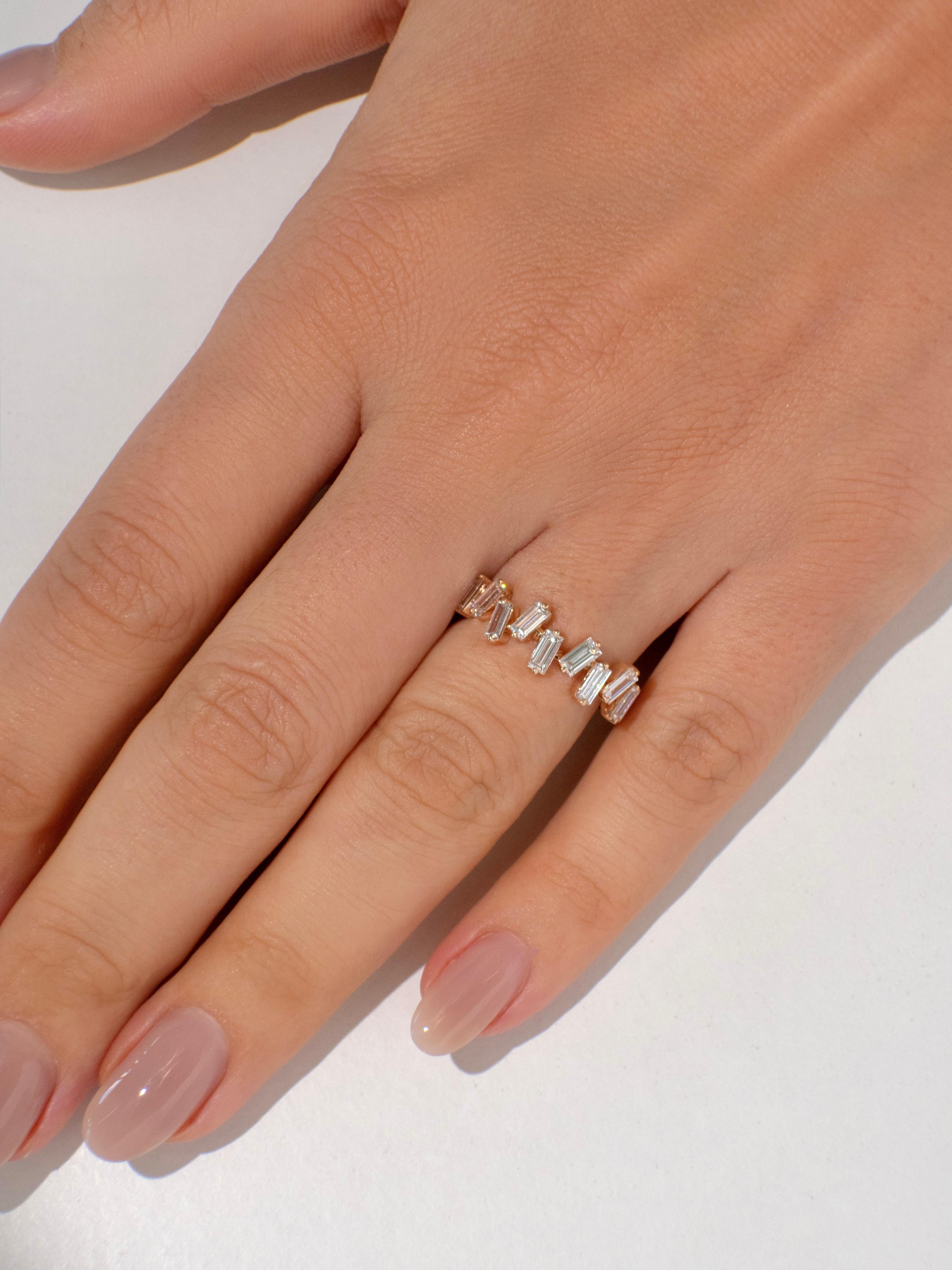 Scattered Diamond Baguette Ring in 18k Rose Gold For Sale 1