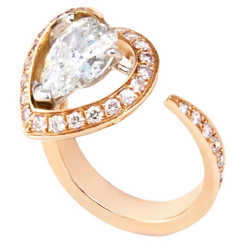 SCAVIA Pear Cut Diamond And Fancy Pink Diamonds Pavè Ring For Sale