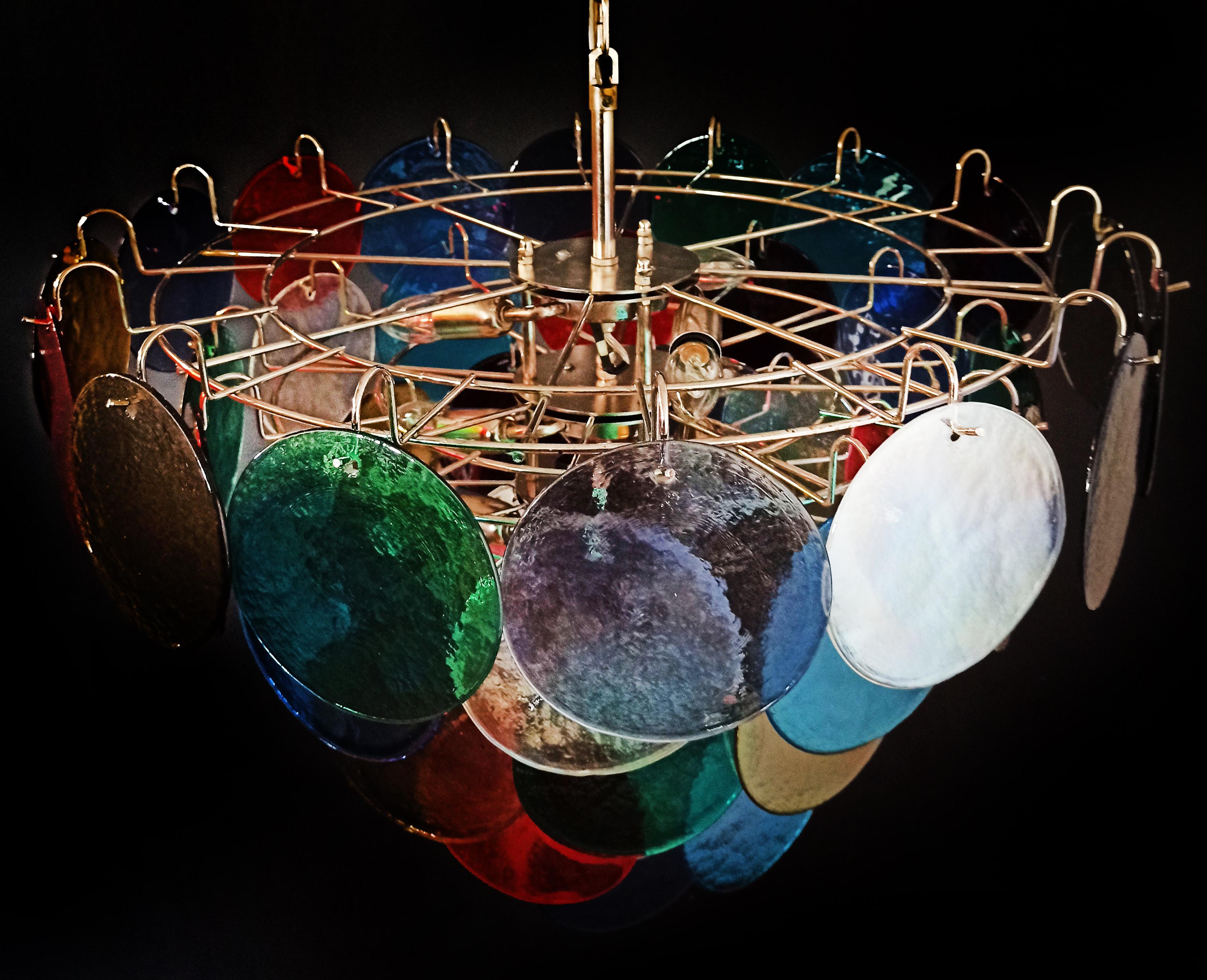 Lustre scénique de haute qualité en verre de Murano de l'ère spatiale - 57 verres multicolores en vente 7