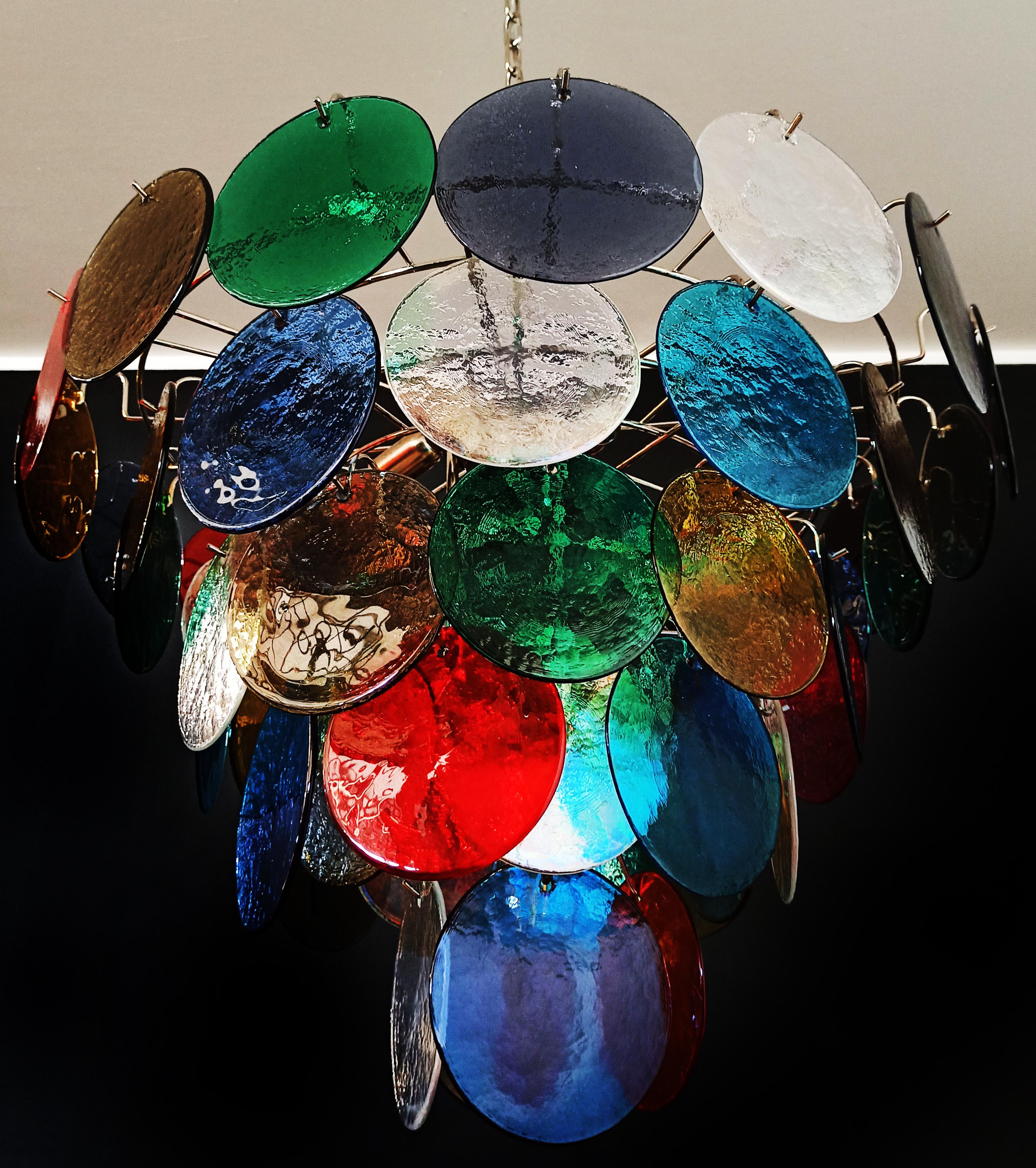 Lustre scénique de haute qualité en verre de Murano de l'ère spatiale - 57 verres multicolores en vente 10