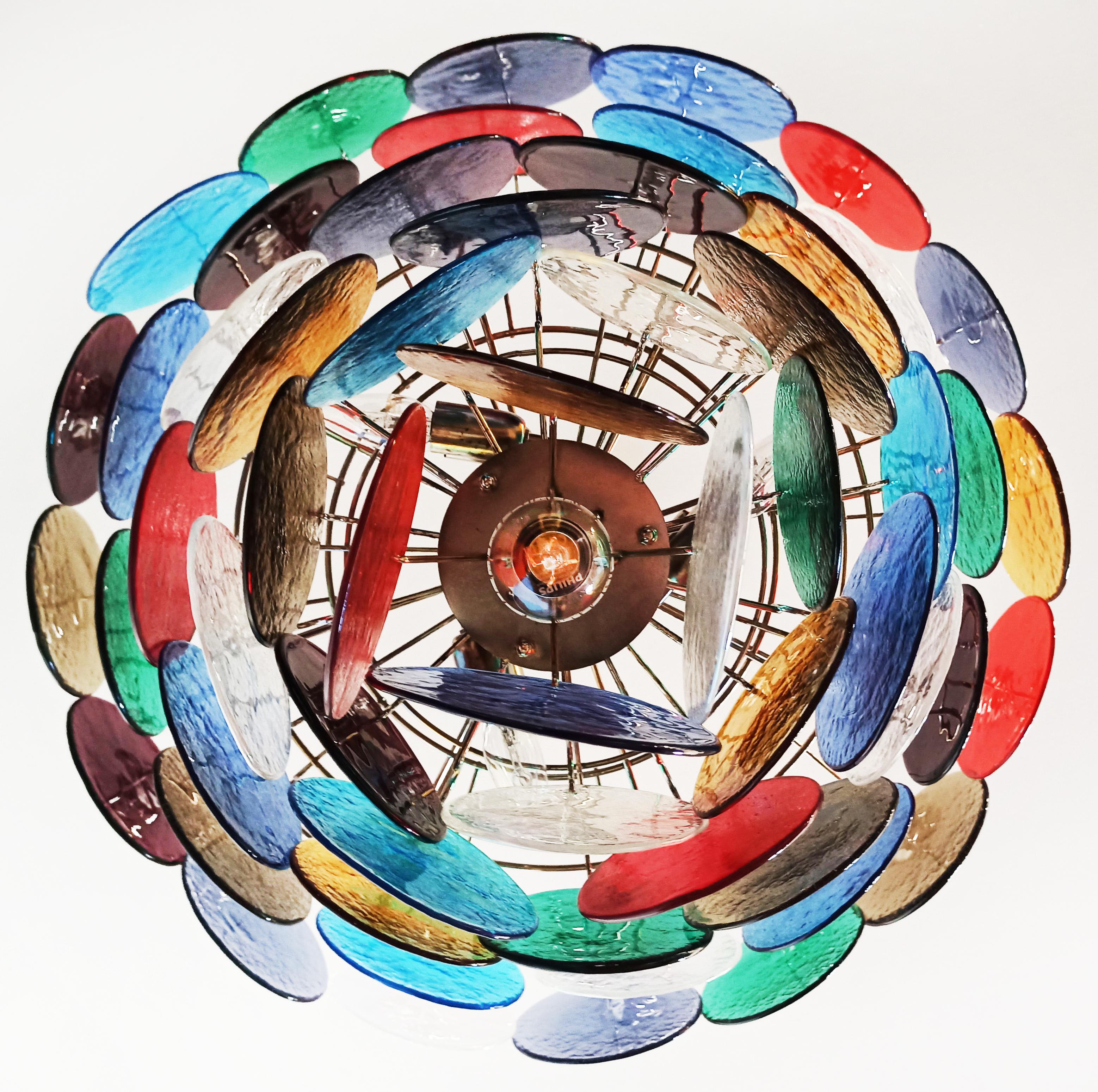 Lustre scénique de haute qualité en verre de Murano de l'ère spatiale - 57 verres multicolores en vente 1